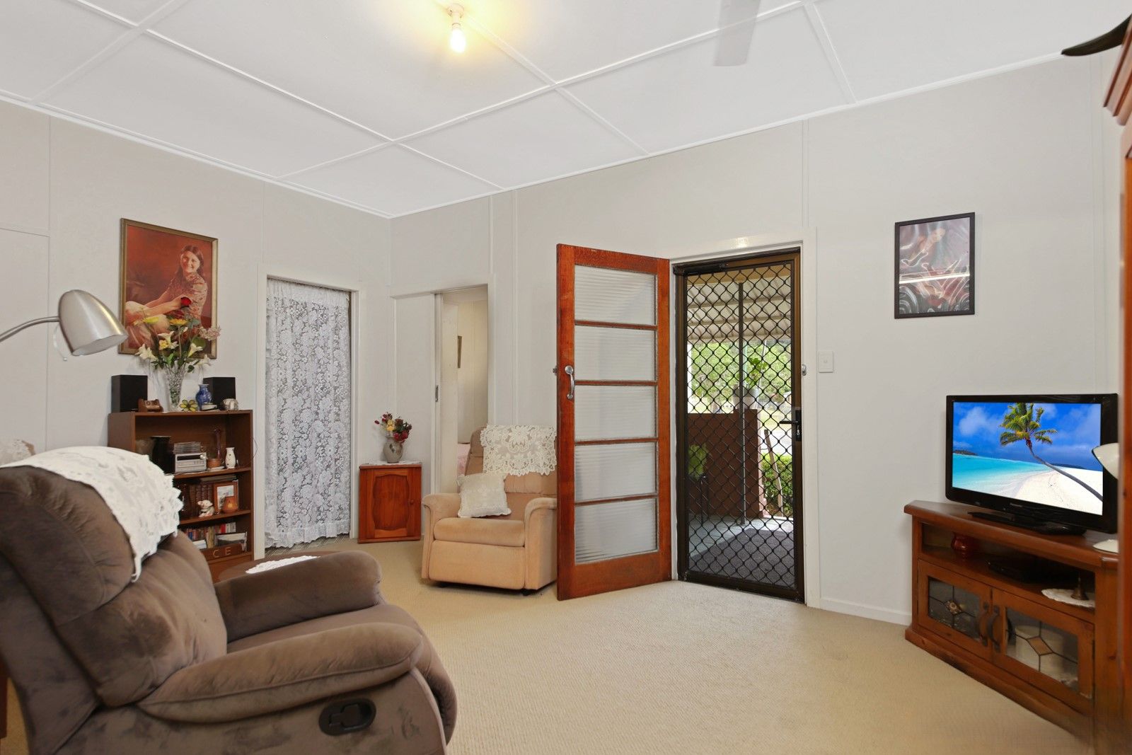 52 Braithwaite Street — photo 4 of 18