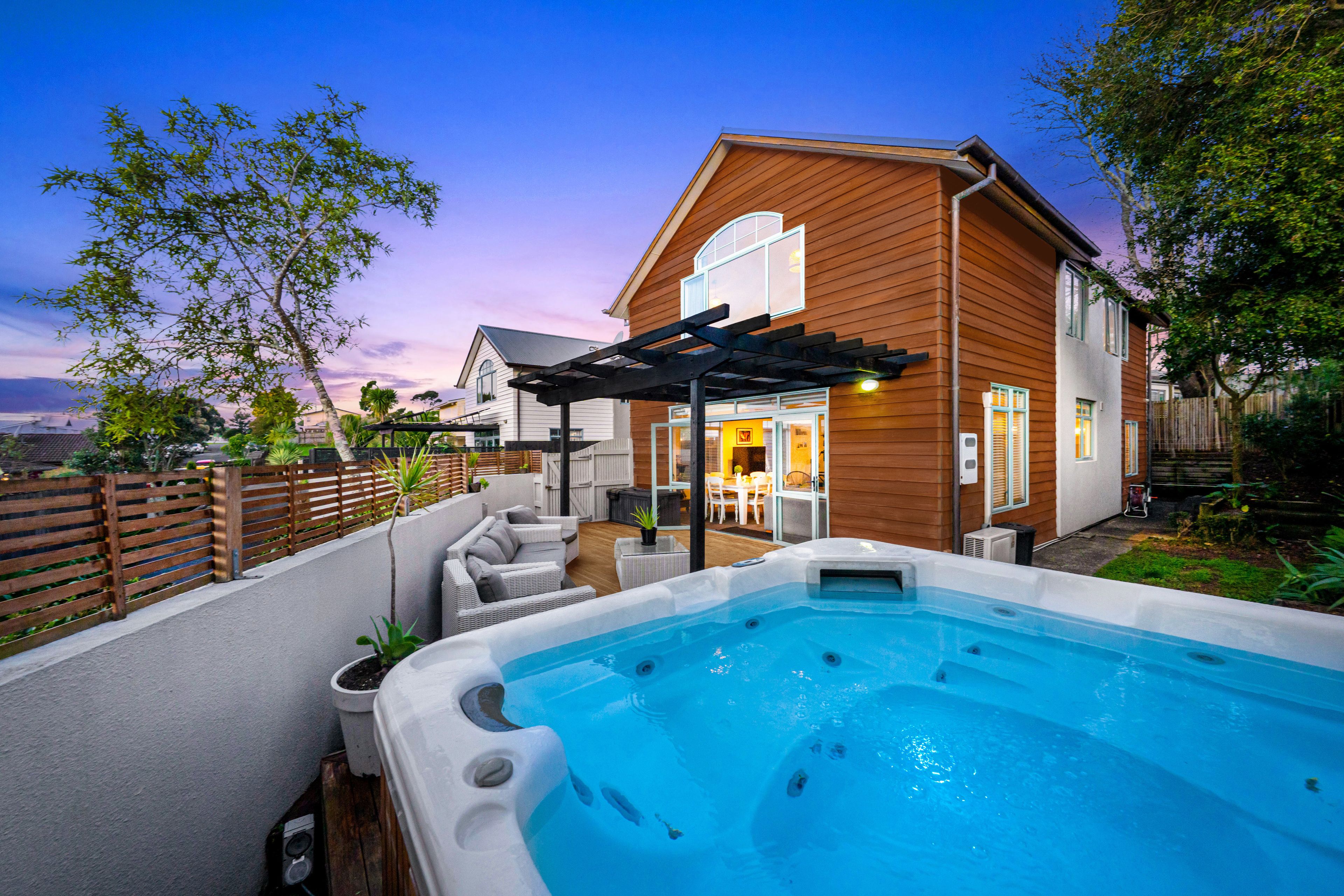 52B James Laurie Street, Henderson, Waitakere City