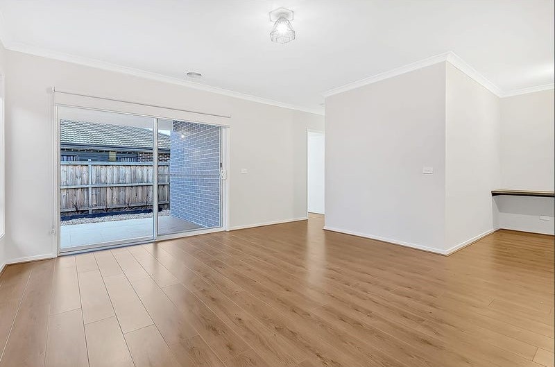 35 Moonlight Way, Mickleham, VIC 3064