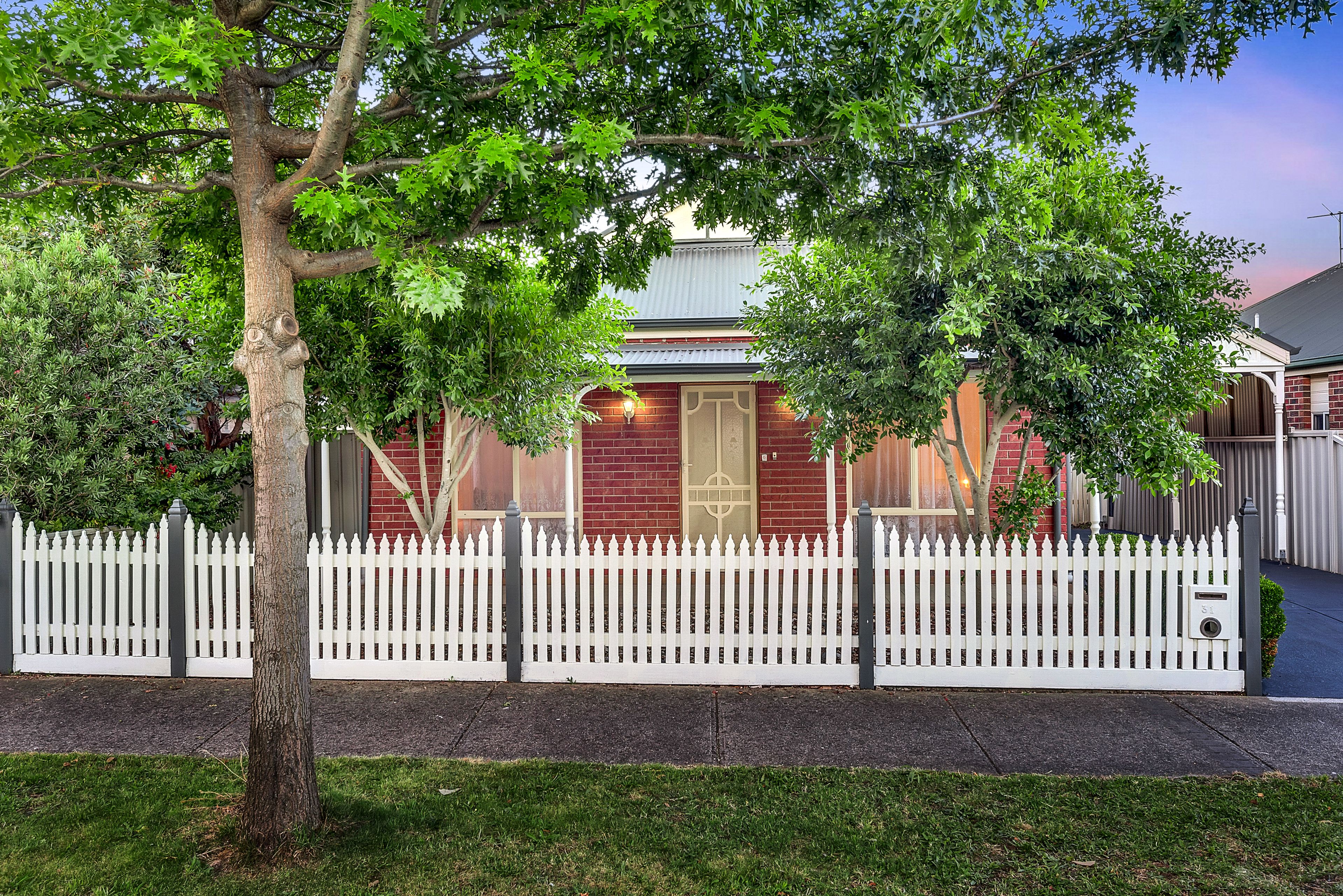 31 Woodlea Crescent, Craigieburn, VIC 3064