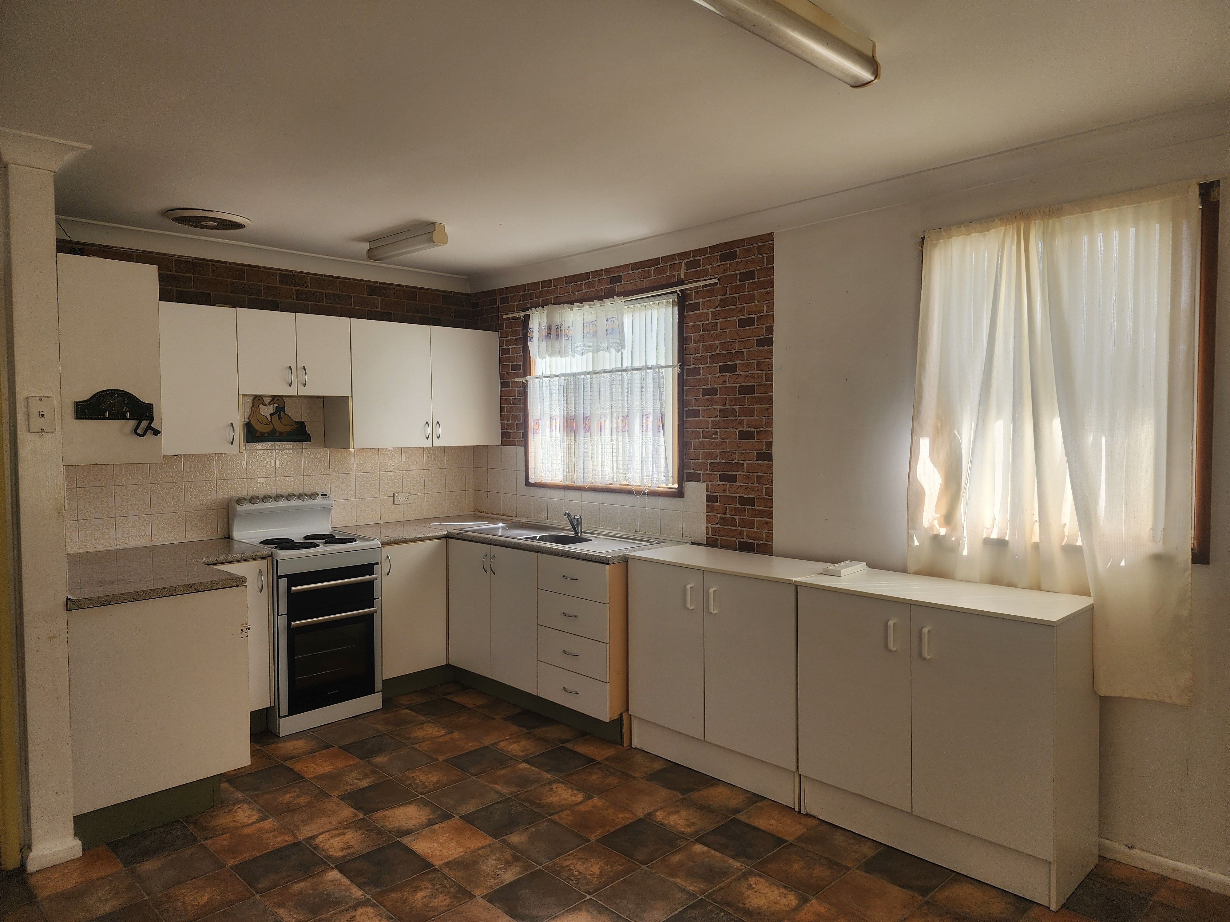 11 Landa Street, Lithgow, NSW 2790