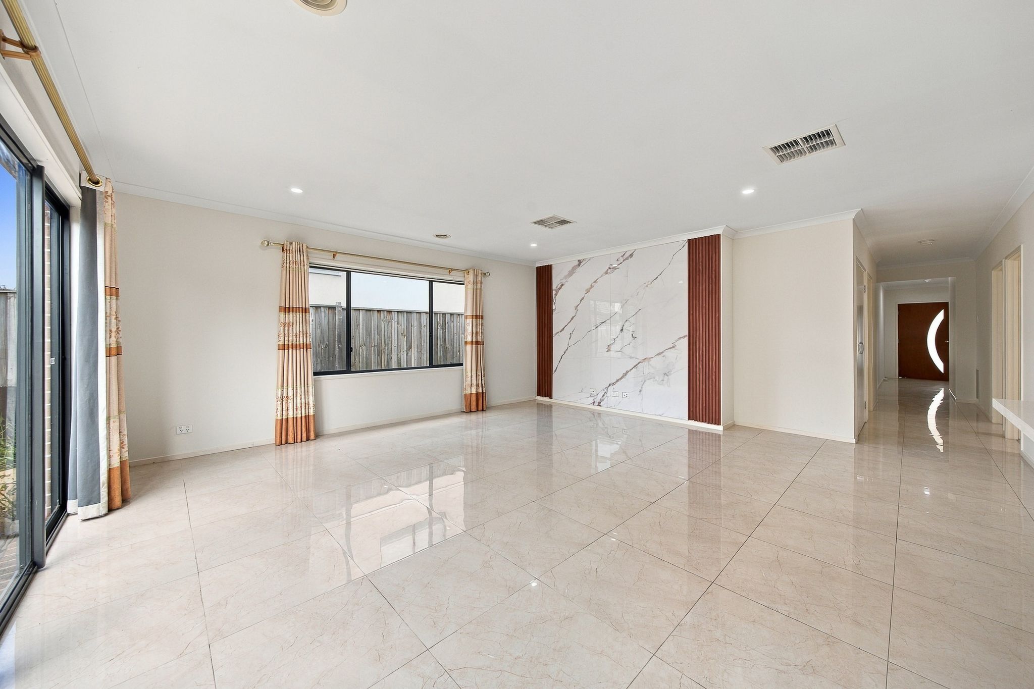 242 Duff Street — photo 8 of 19