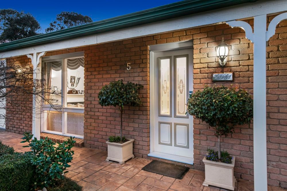 5 El Greco Court, Scoresby, VIC 3179