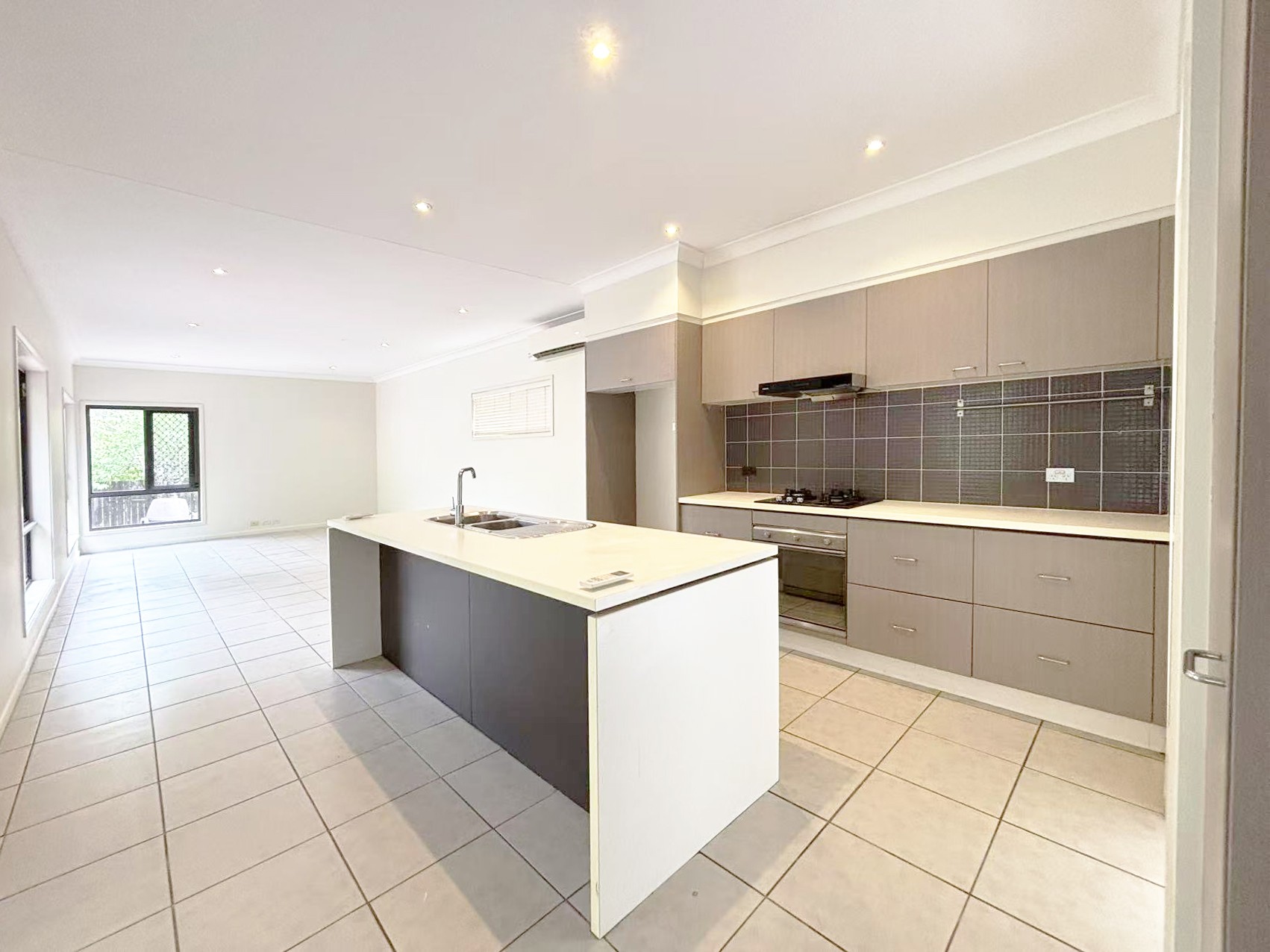 17 ALDEA Place, Stretton, QLD 4116