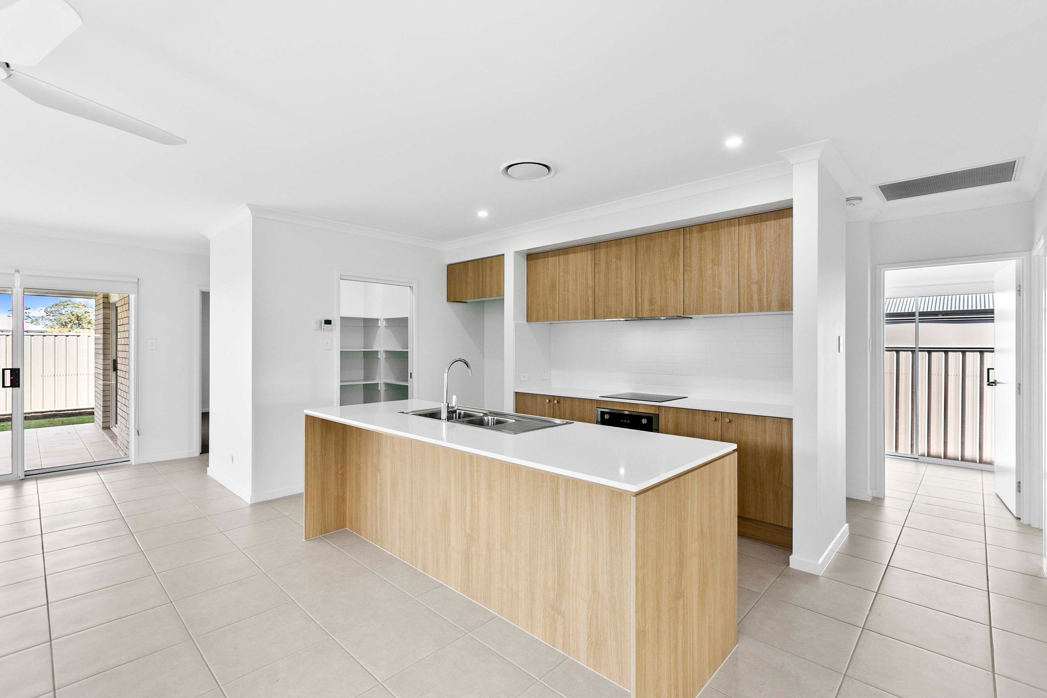 25 Cherry Venture Drive, Eli Waters, QLD 4655