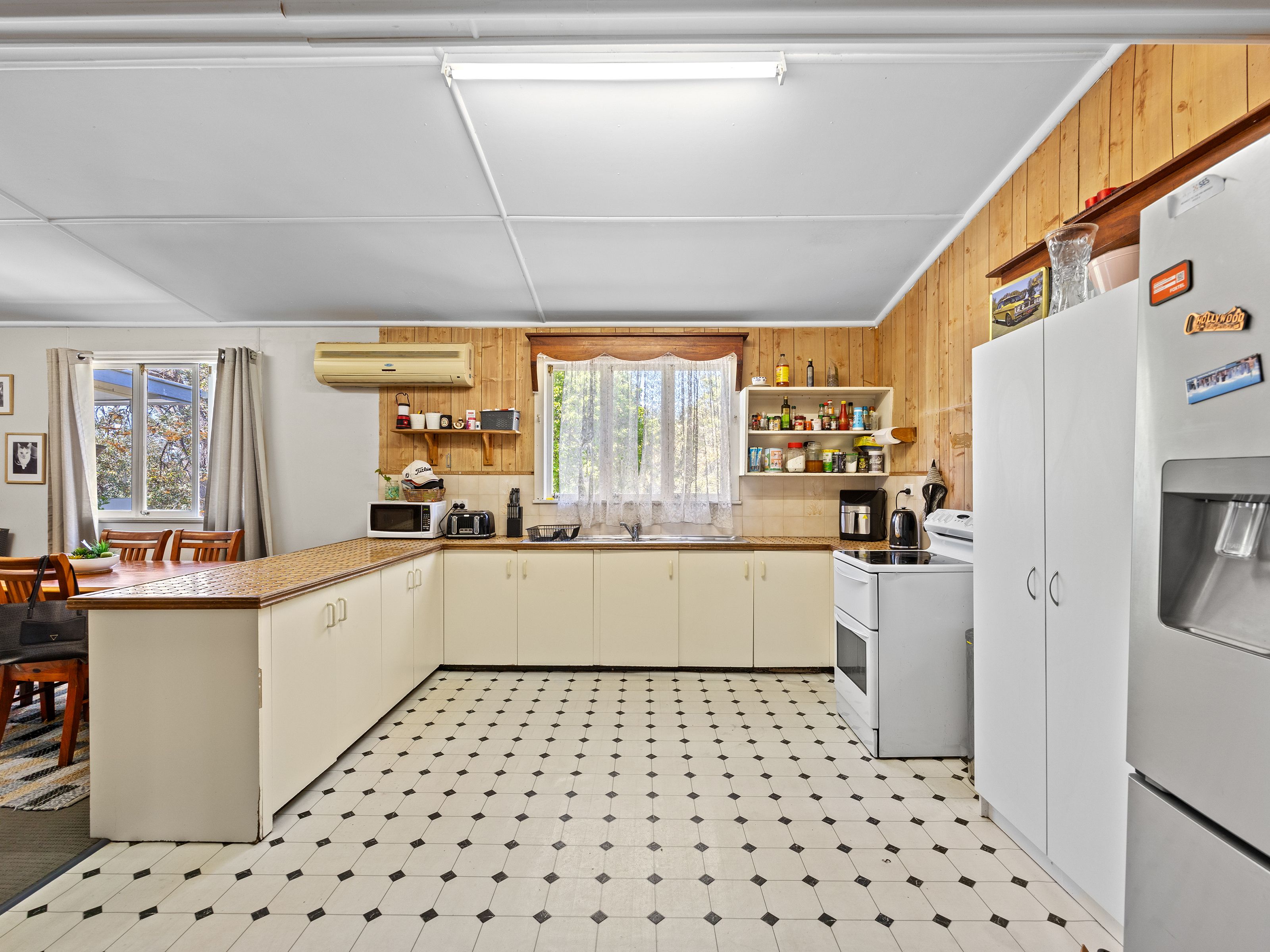 36 Cranes Road, North Ipswich, QLD 4305