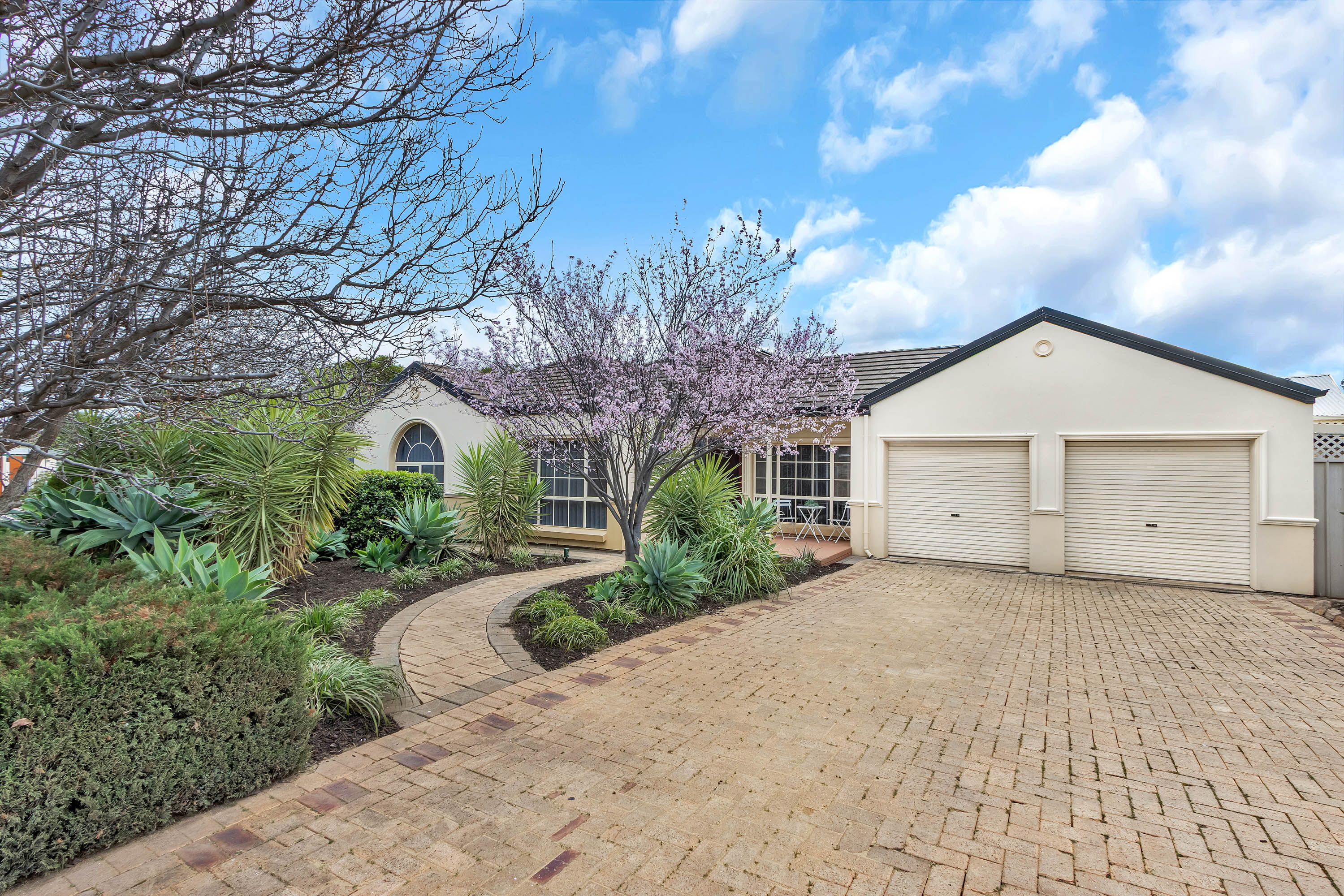 1 Gerlach Grove — photo 4 of 25