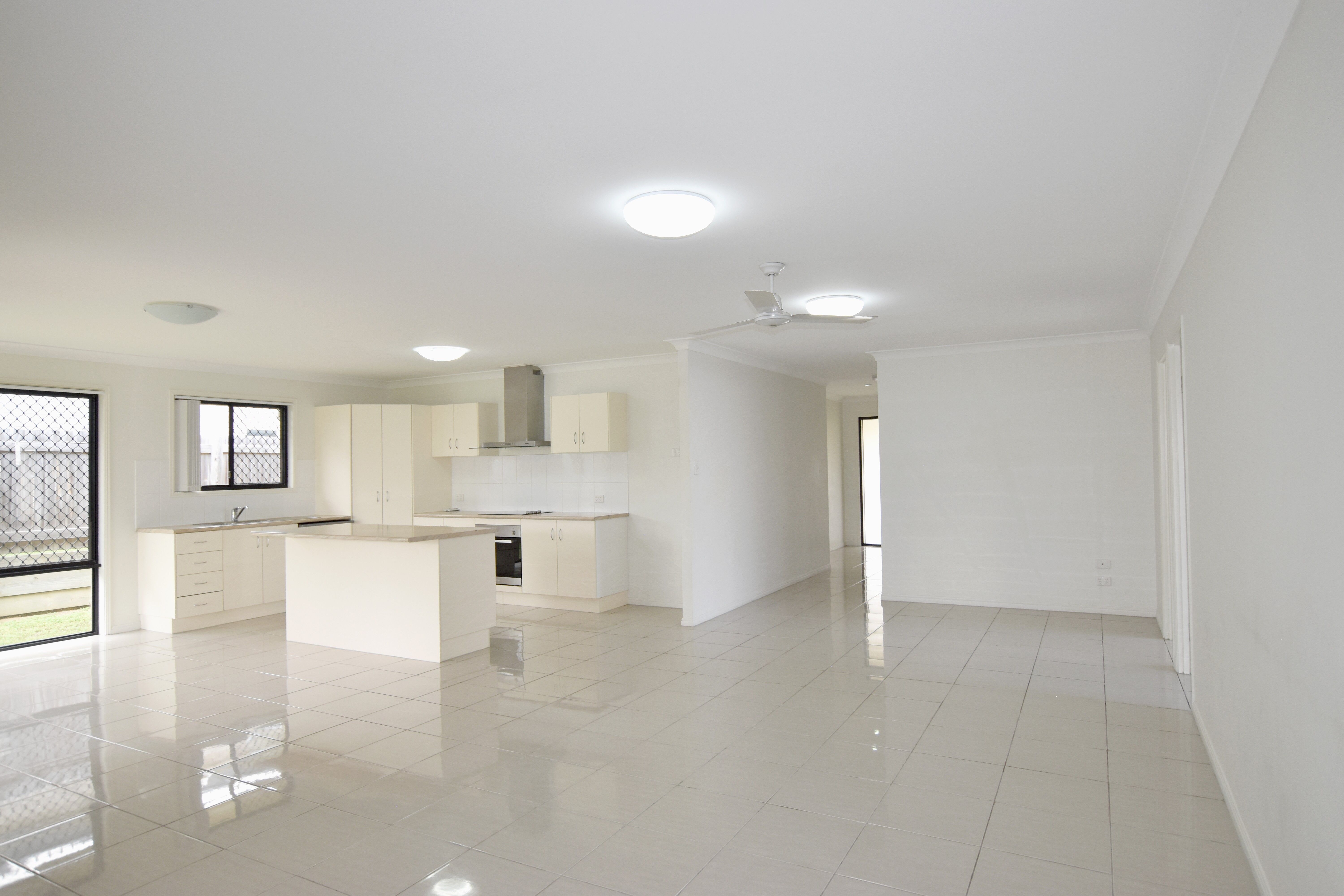 23 Bottlebrush Drive, Kirkwood, QLD 4680