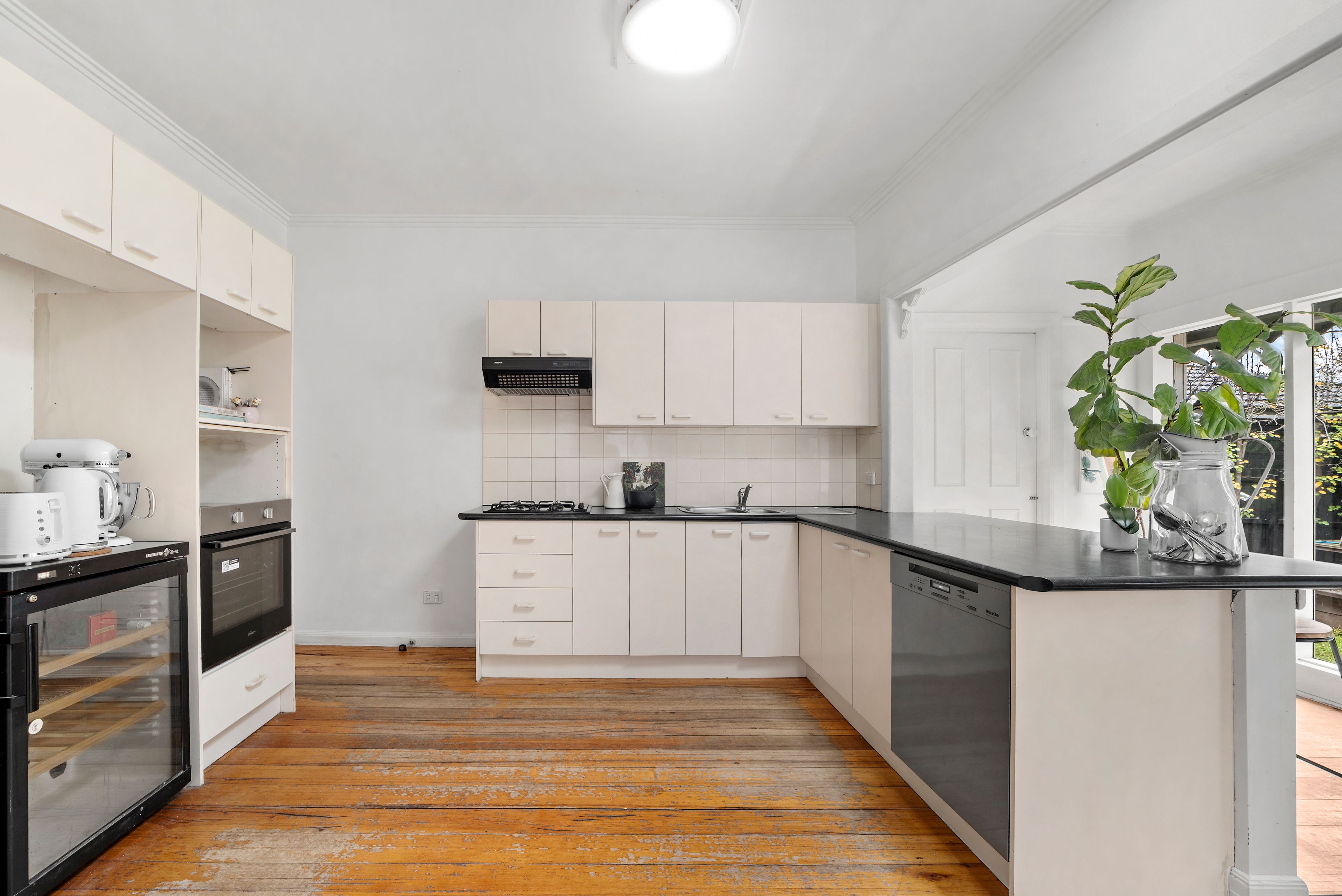 379 Bay Road — photo 5 of 19