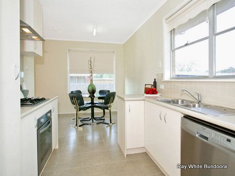 19 Shannon Crescent, Watsonia, VIC 3087