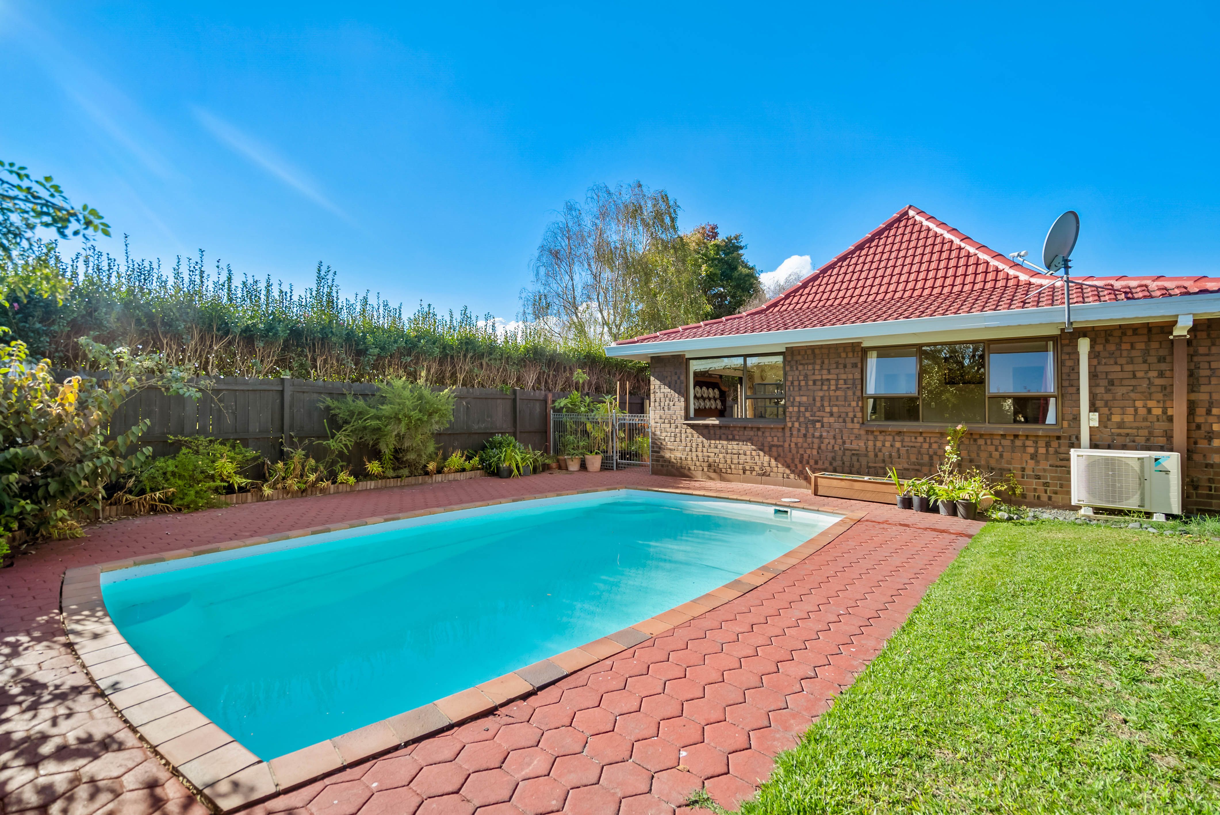 7 Walter Strevens Drive, Conifer Grove, Manukau City