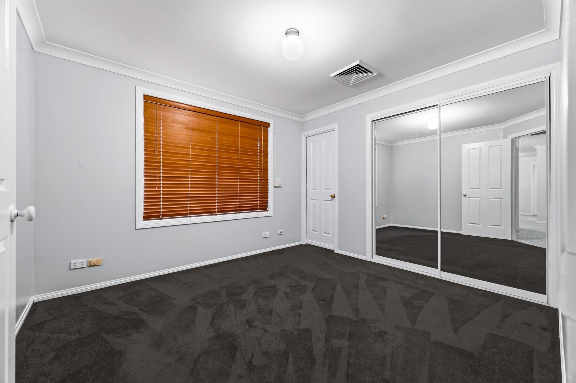 21 Berril Place — photo 10 of 13