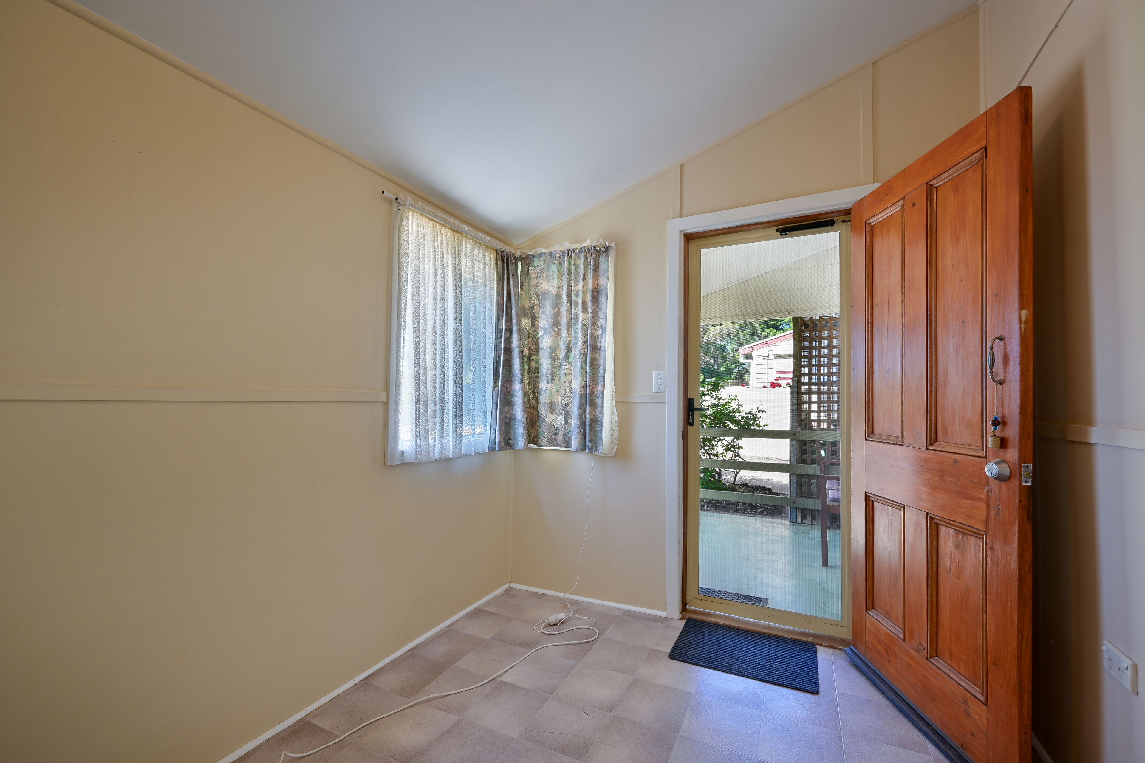 10 Hunter Crescent — photo 4 of 19