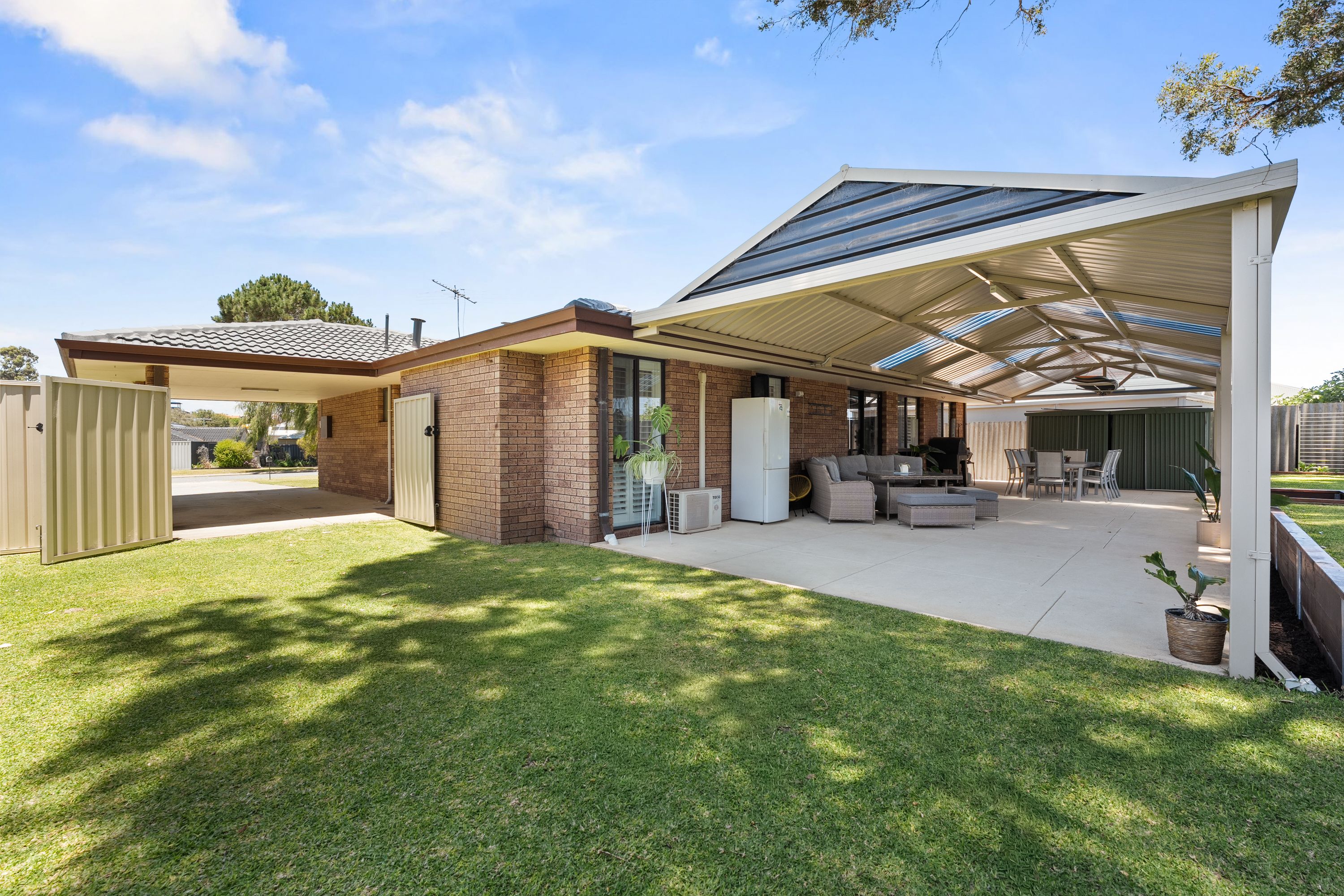 23 Maroonah Road, Golden Bay, WA 6174
