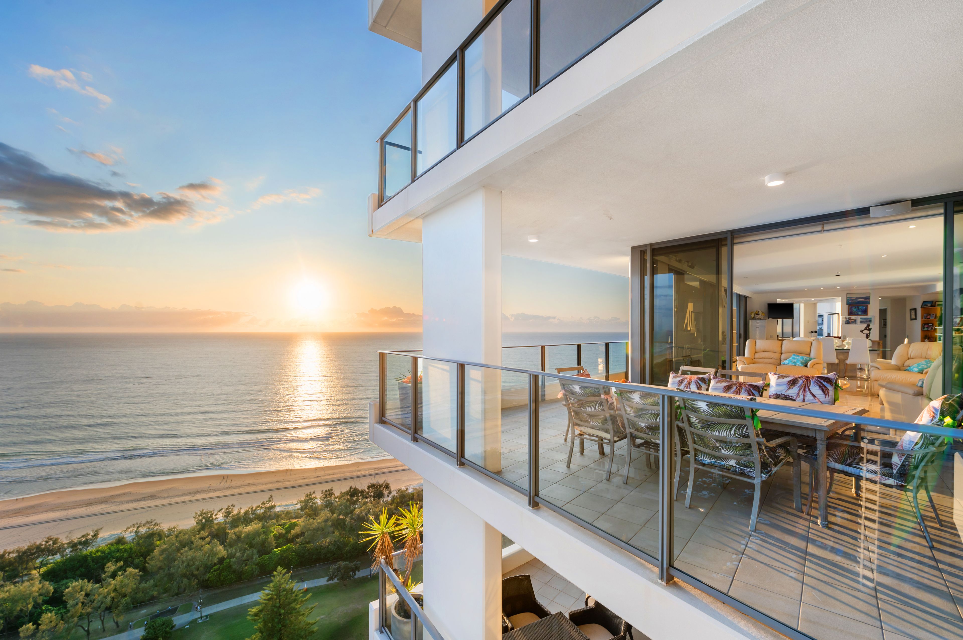 54/173 Old Burleigh Road, Broadbeach, QLD 4218