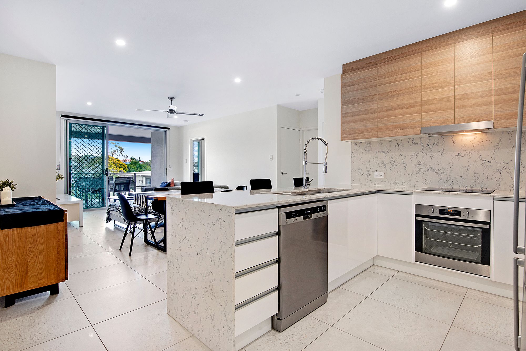 11/11-15 Adelaide Street, Carina, QLD 4152