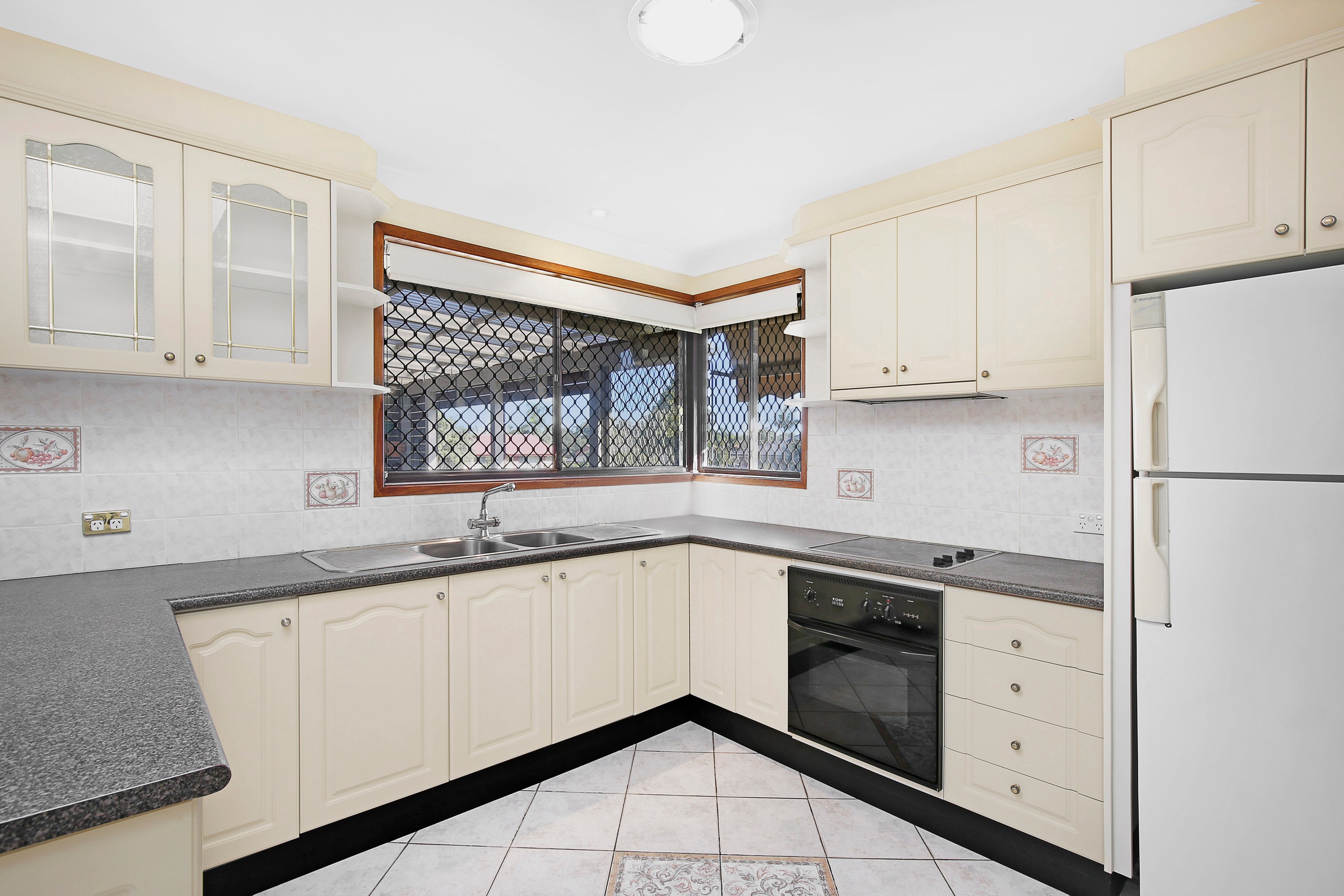 3 Malory Close, Wetherill Park, NSW 2164