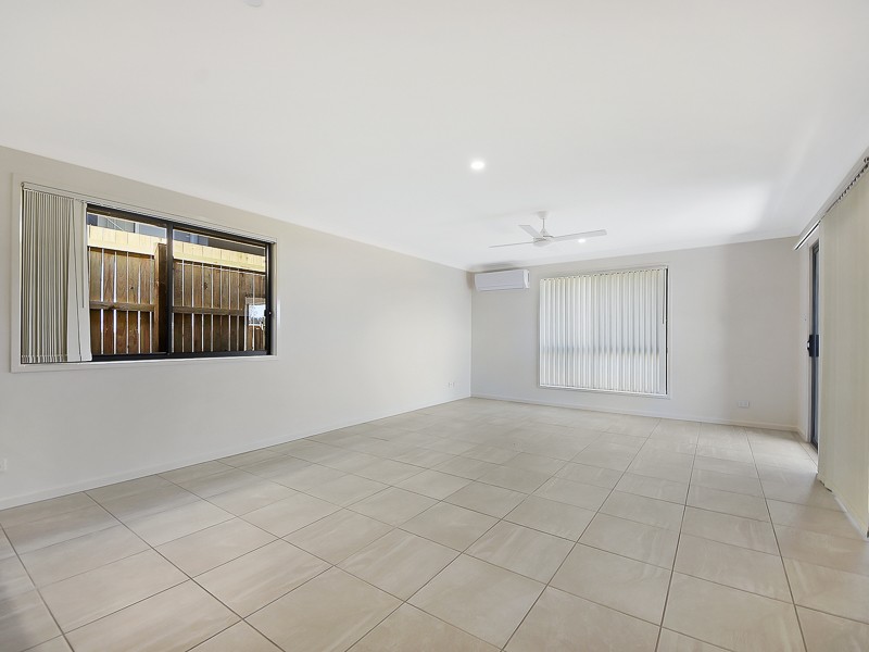 4 Raven Street, Ripley, QLD 4306