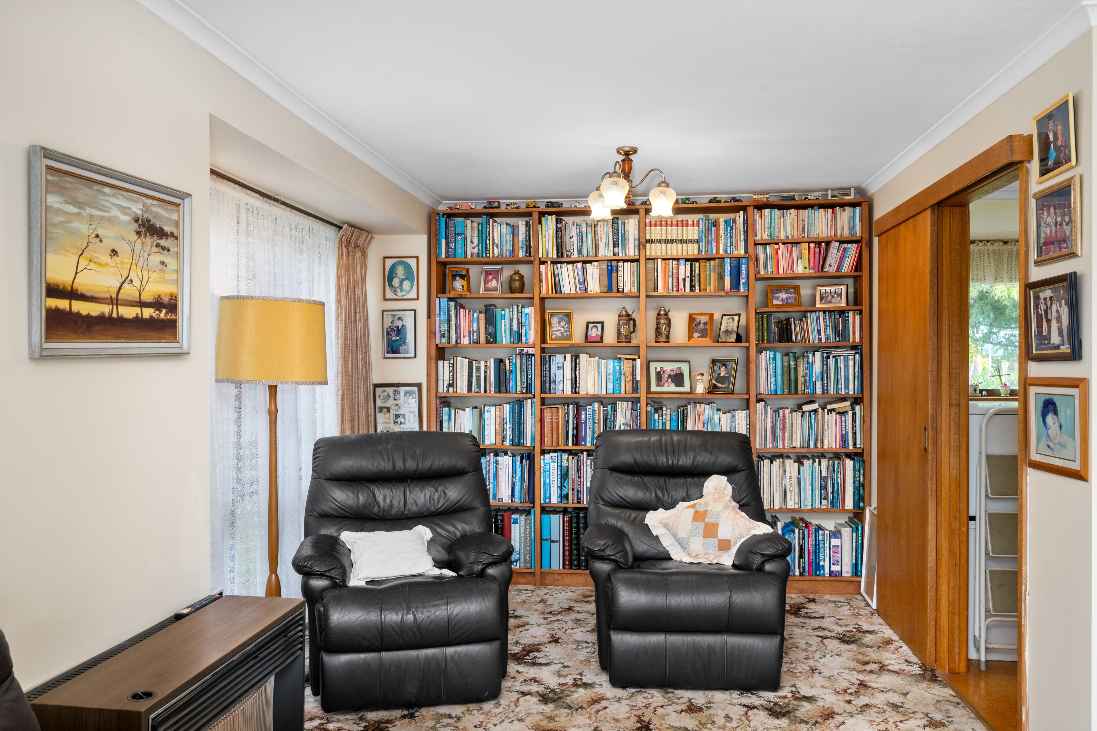 63 Anglesey Street — photo 11 of 22