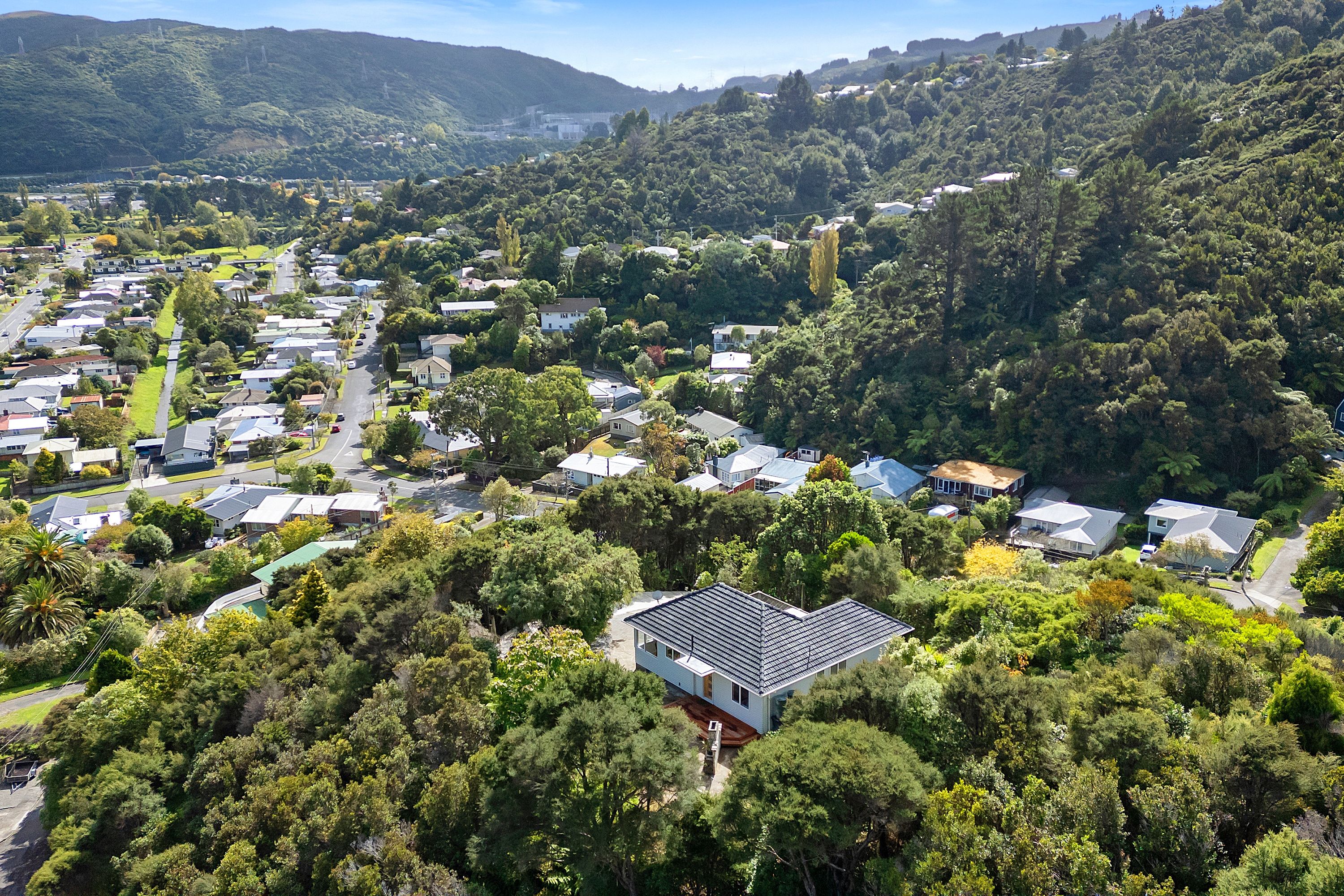27 James Grove, Stokes Valley, Lower Hutt City