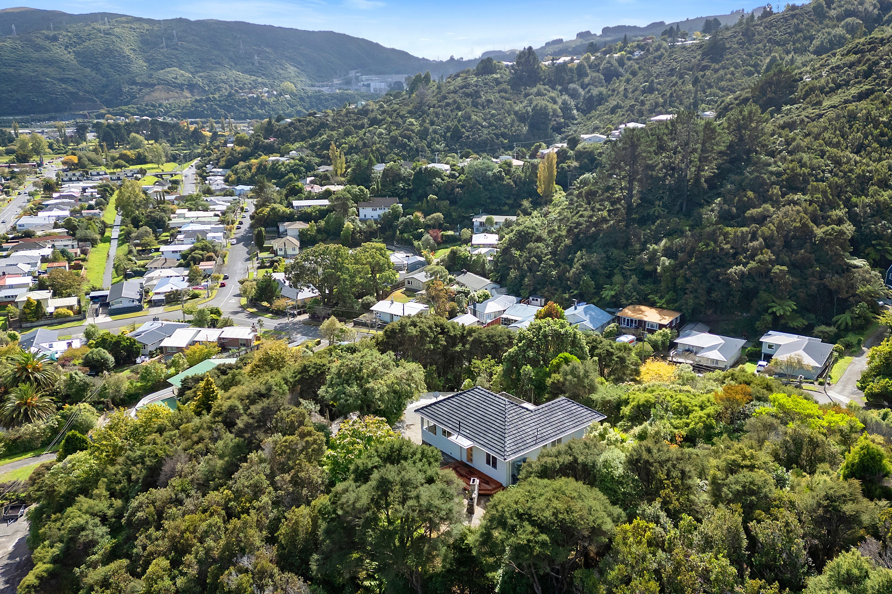 27 James Grove, Stokes Valley, Lower Hutt City
