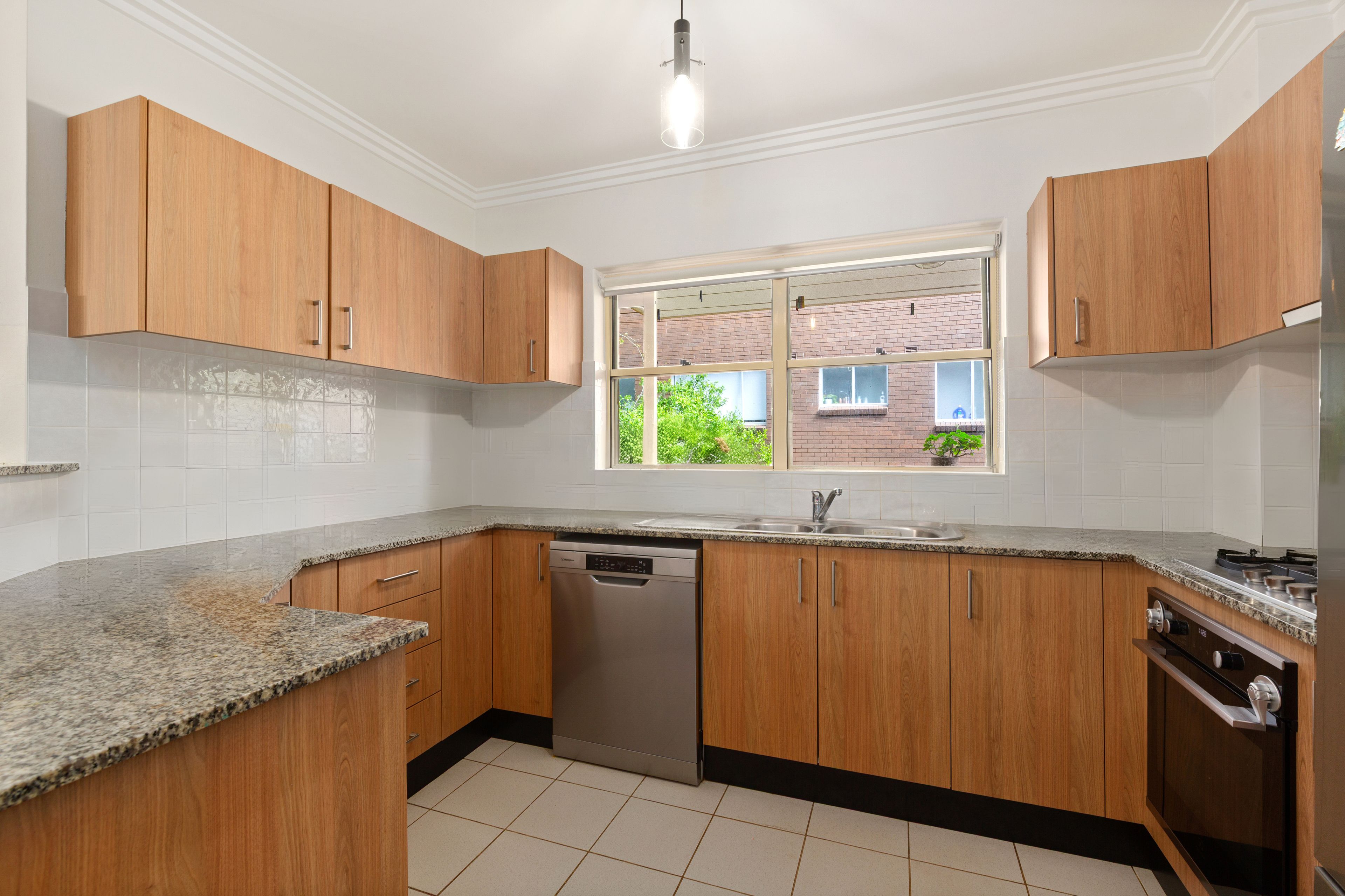 4/127-131 King Street — photo 3 of 9