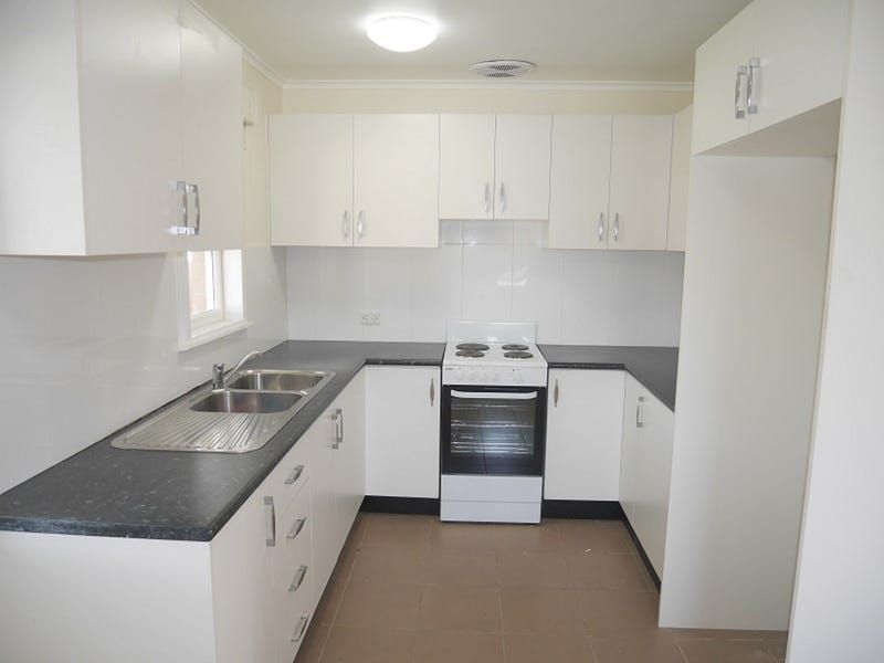 8 Romney Crescent, Miller, NSW 2168