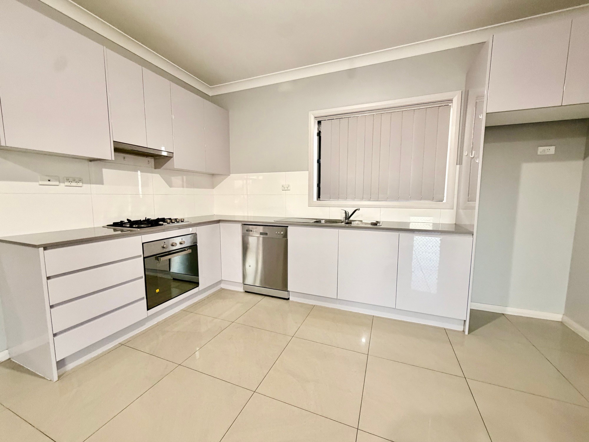 21A Pacific Palms Circuit, Hoxton Park, NSW 2171