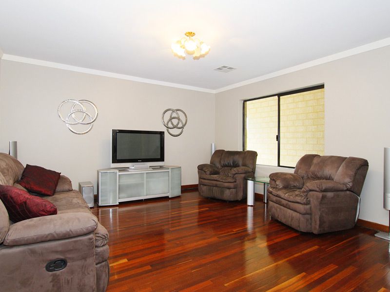 40 Alfreda Avenue, Morley, WA 6062