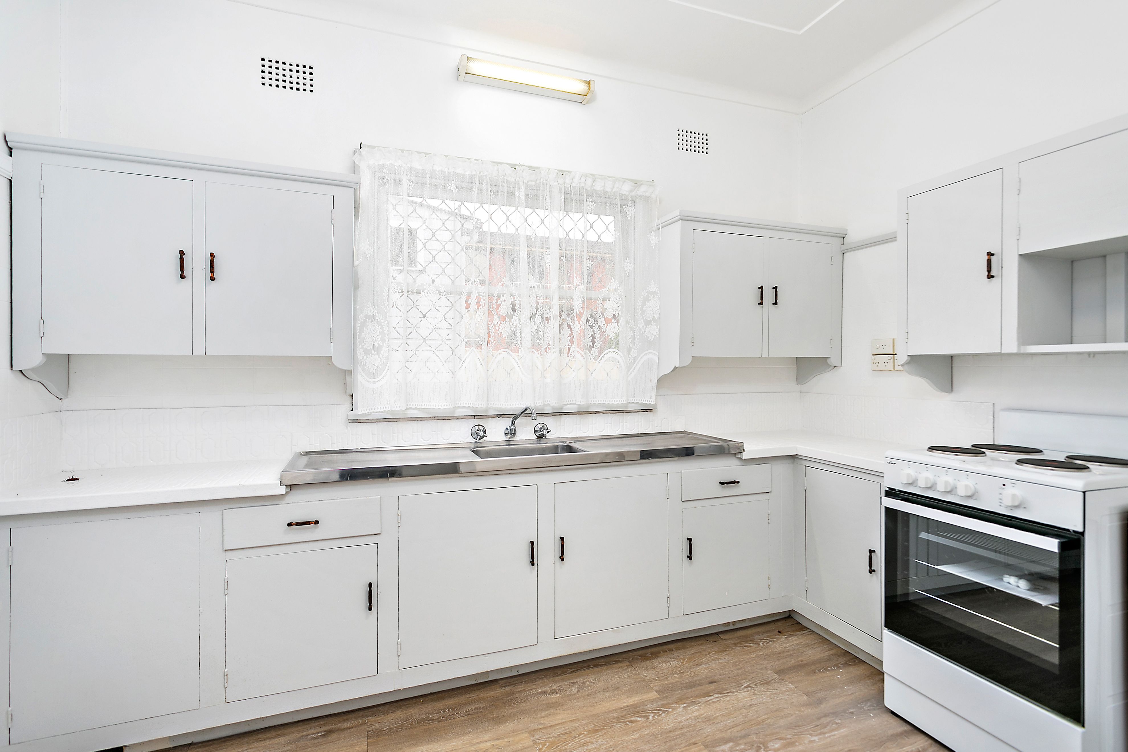 6 Dudley Street, Wollongong, NSW 2500