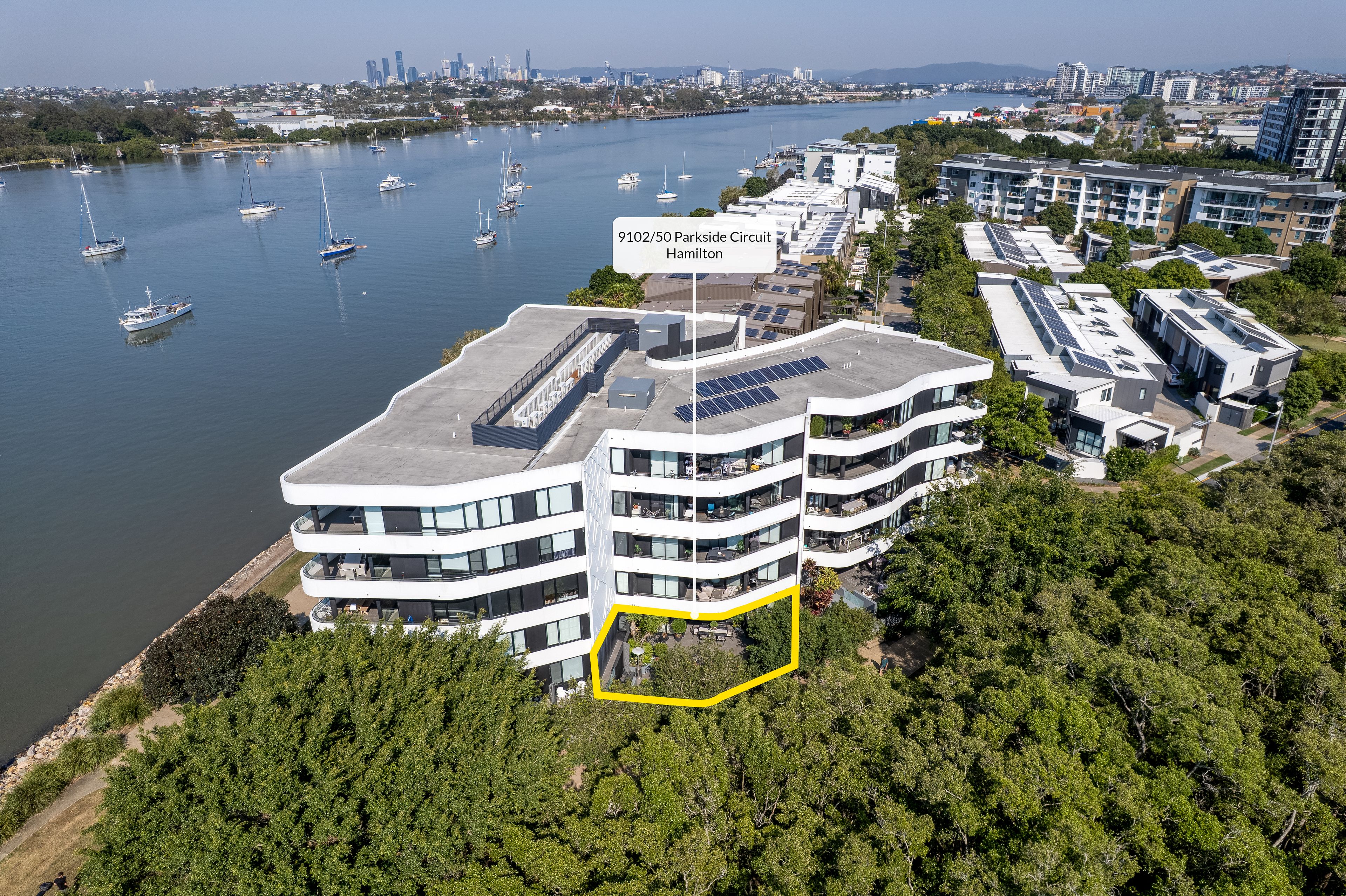 9102/50 Parkside Circuit, Hamilton, QLD 4007