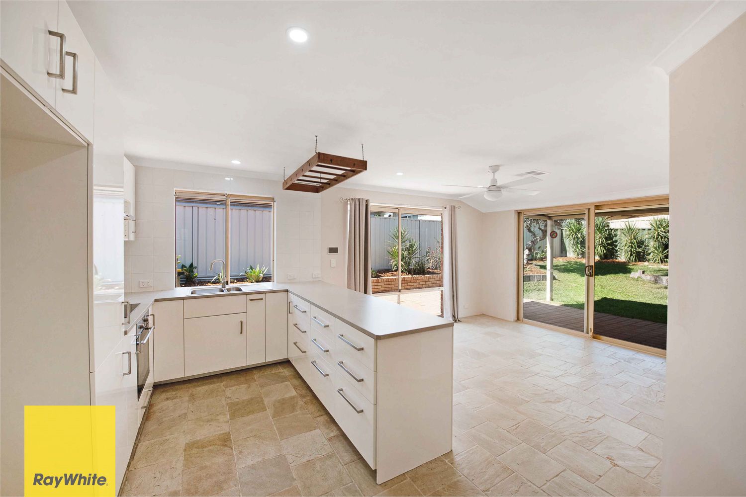 6 Speargrass Close — photo 3 of 15