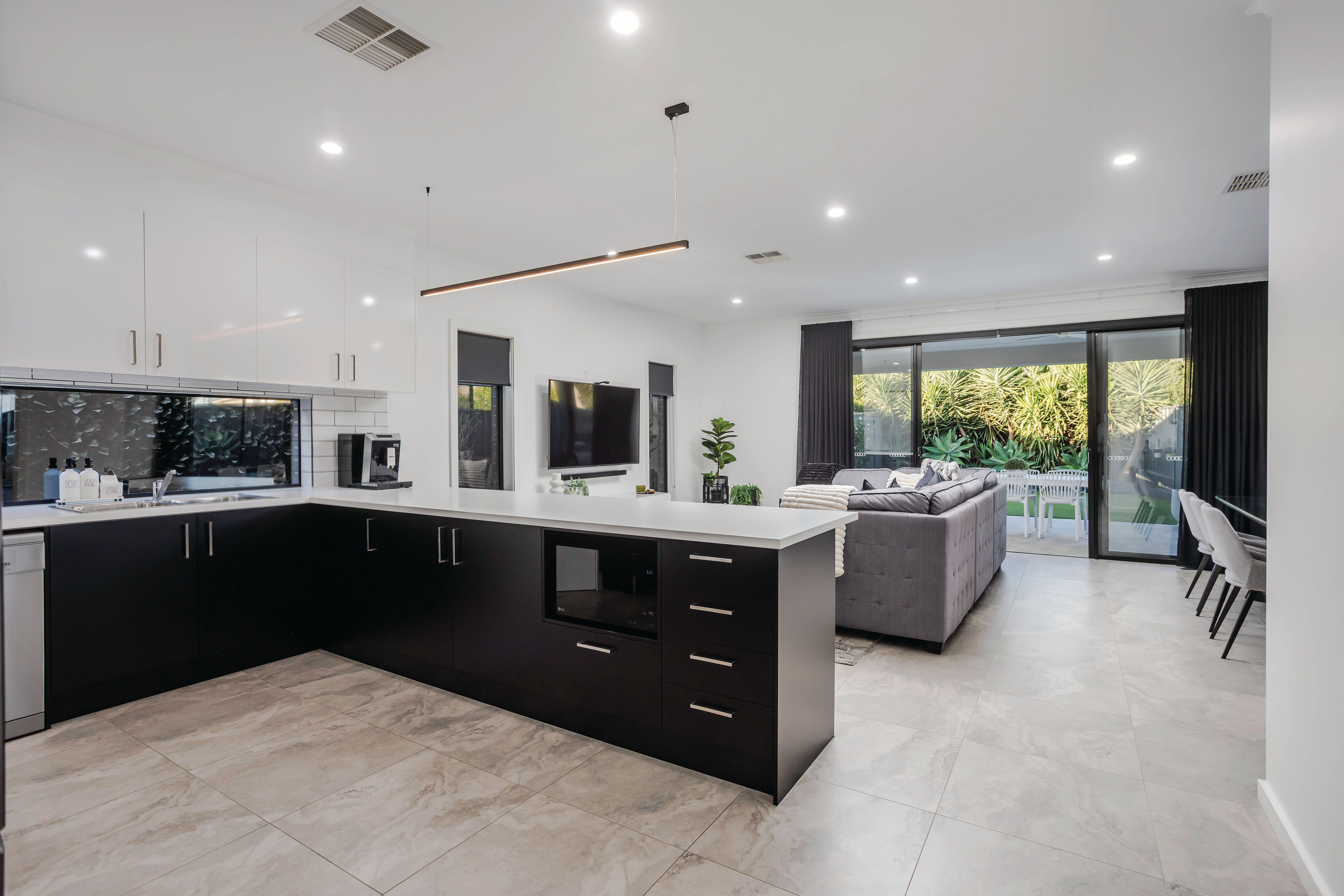 43 Nicholls Terrace — photo 15 of 30