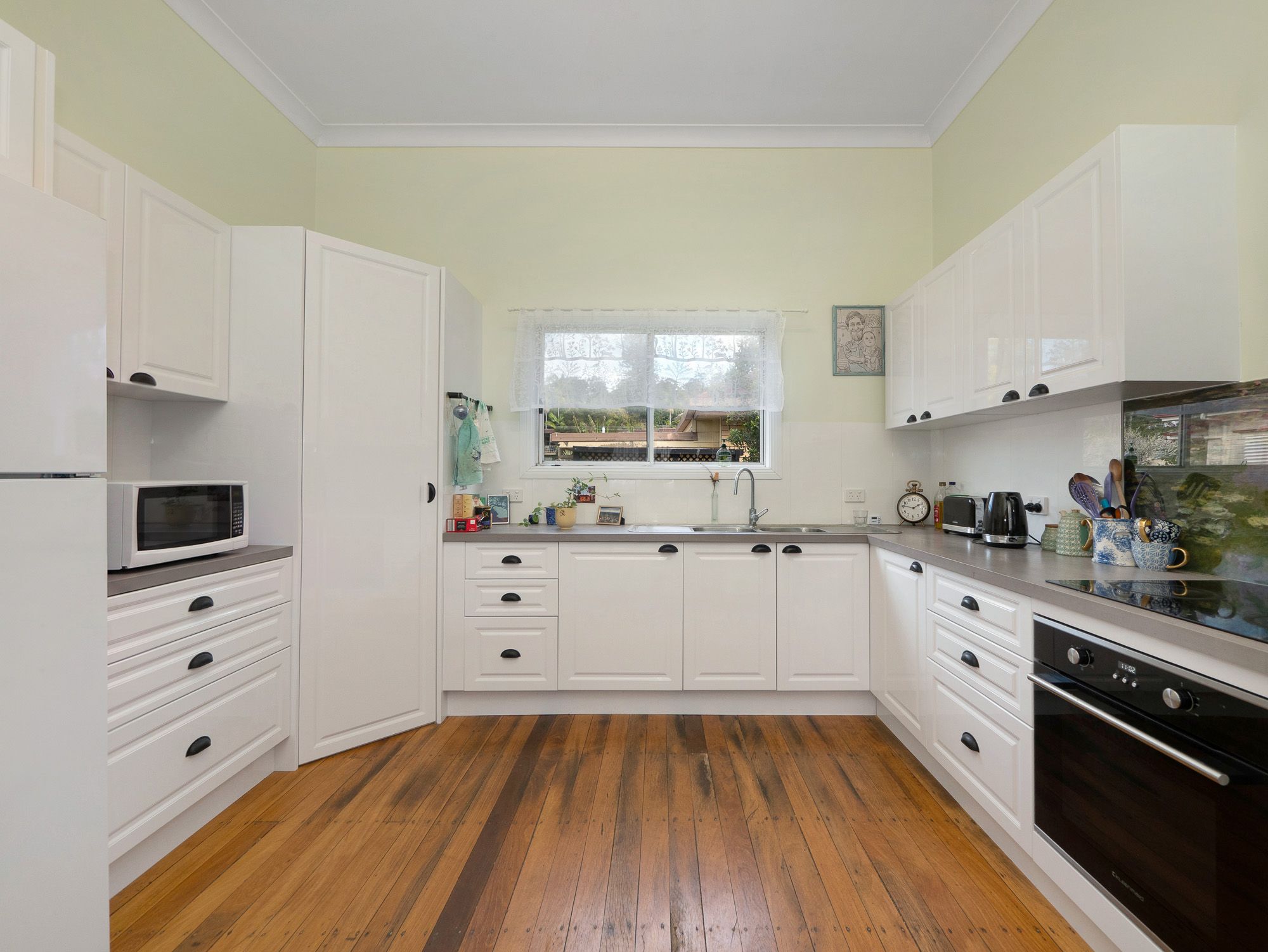 30 Cathcart Street — photo 2 of 15
