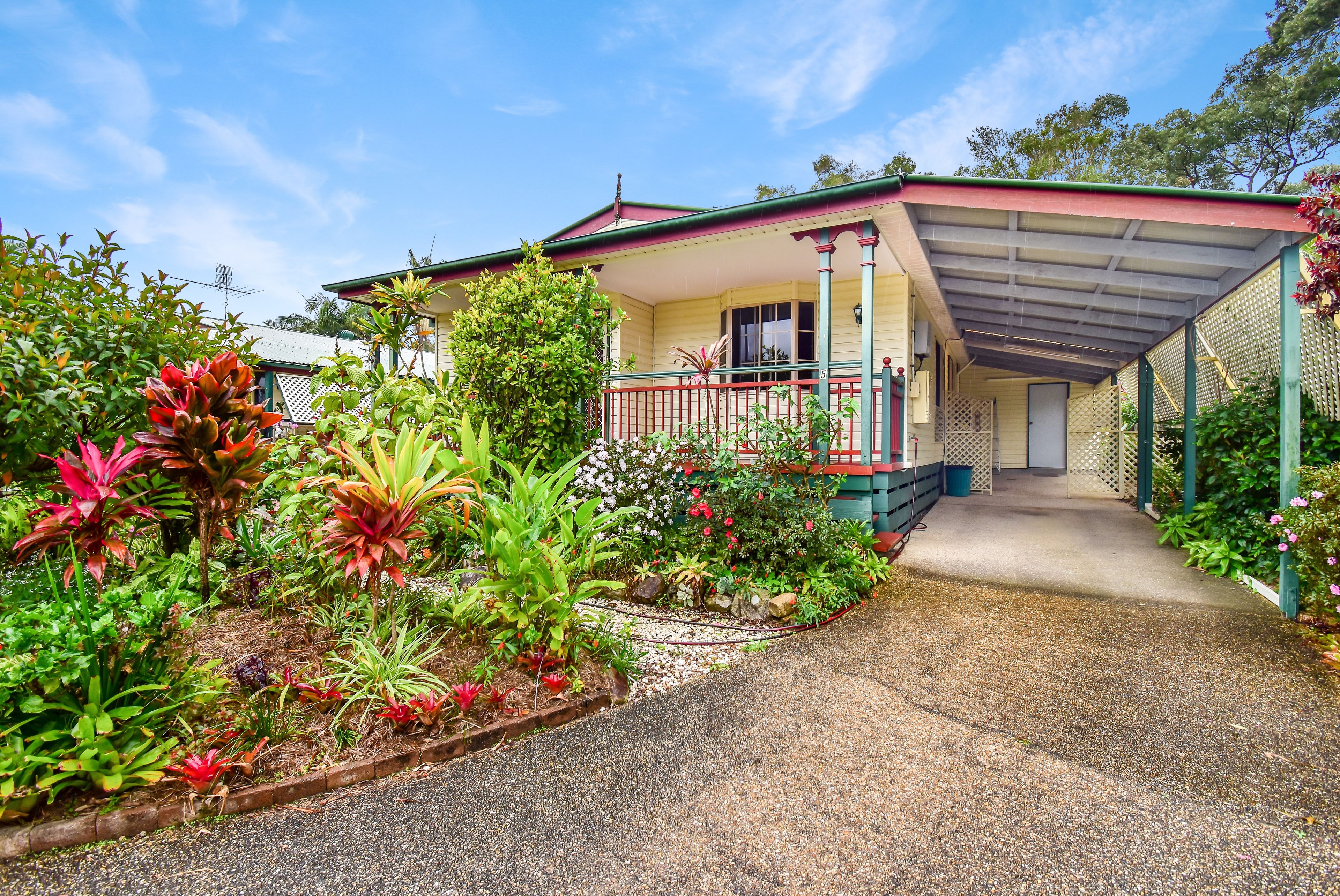 123 Mark Road East, Caloundra West QLD 4551