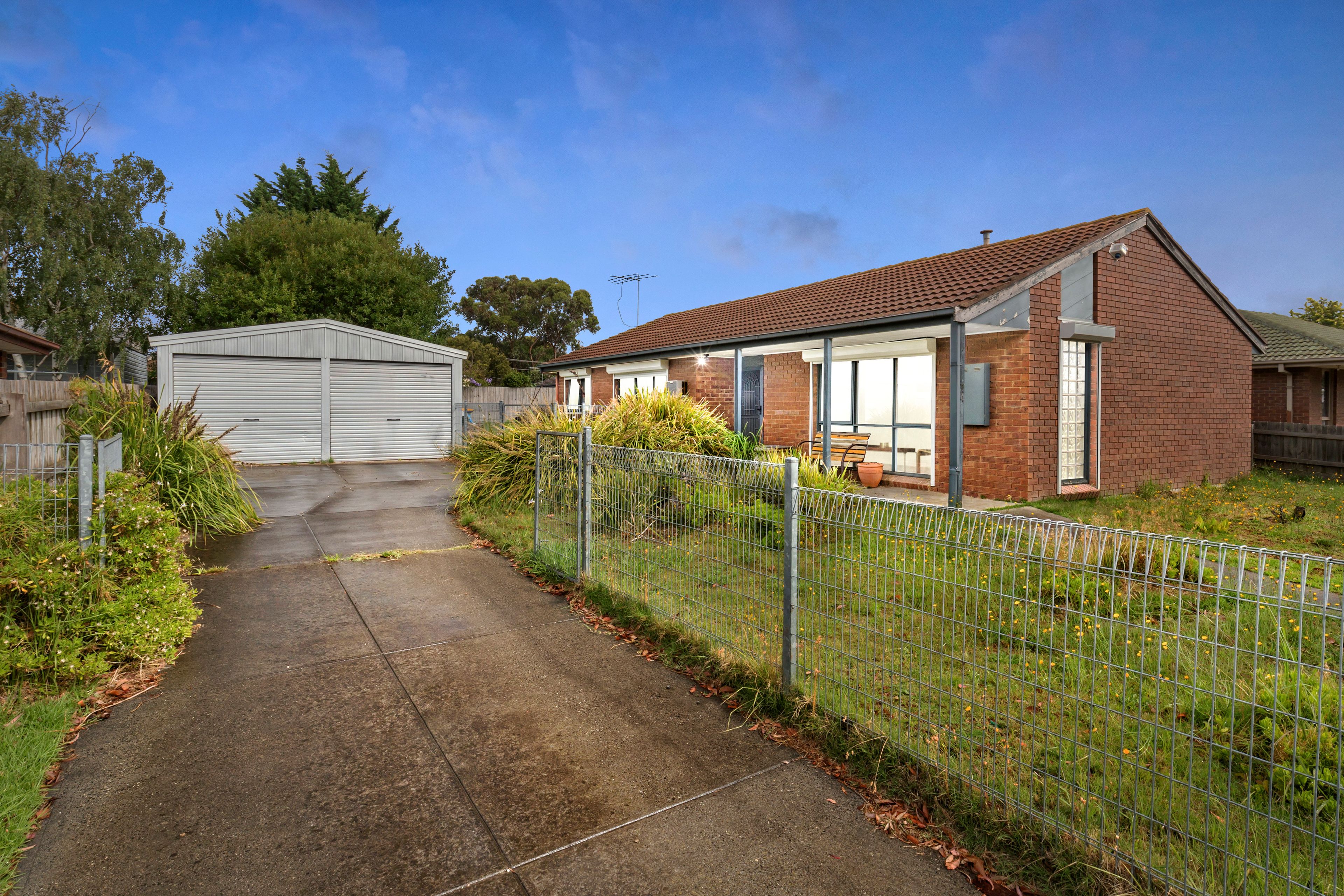 74 Lyrebird Drive, Carrum Downs, VIC 3201