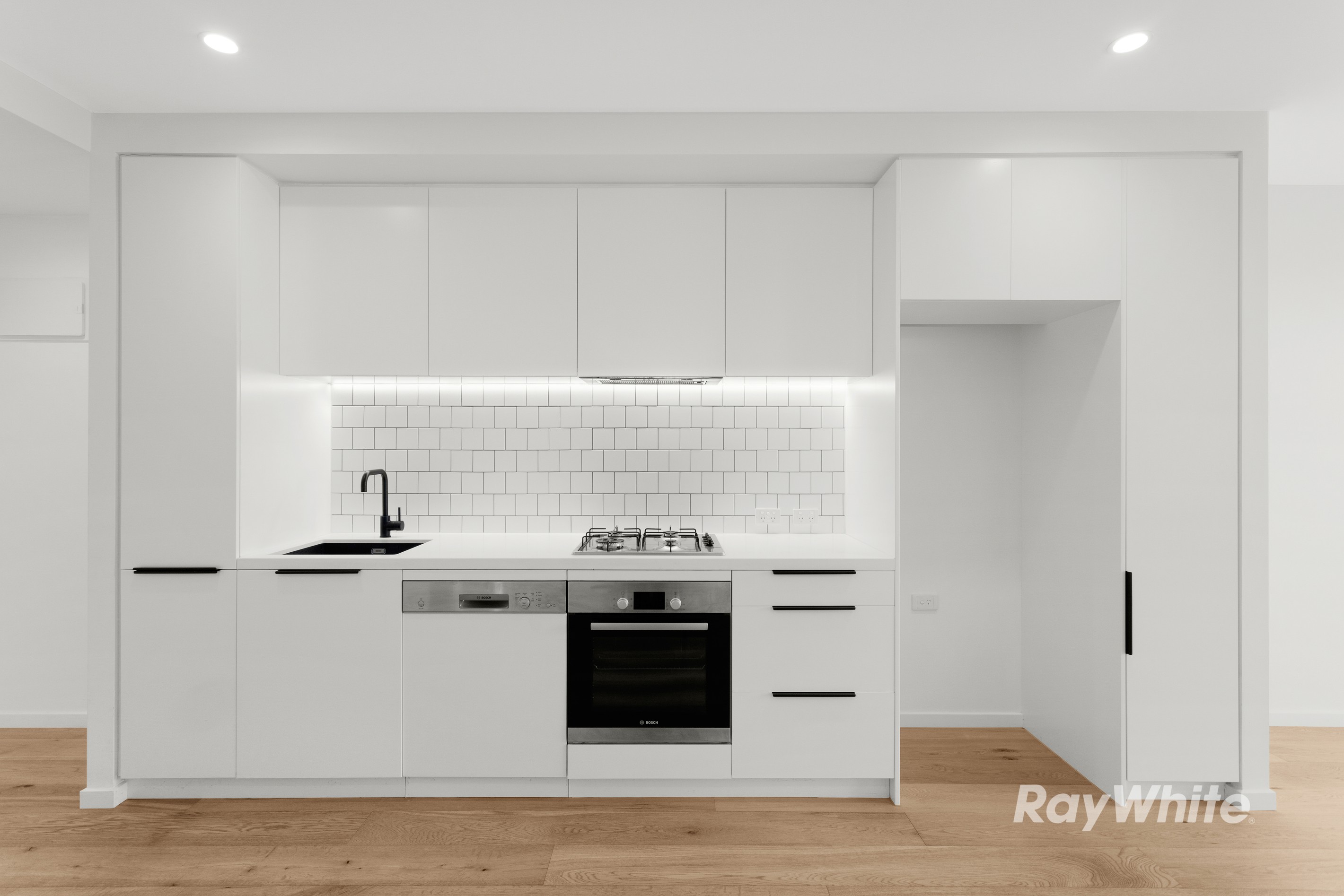 311/316 Neerim Road, Carnegie, VIC 3163