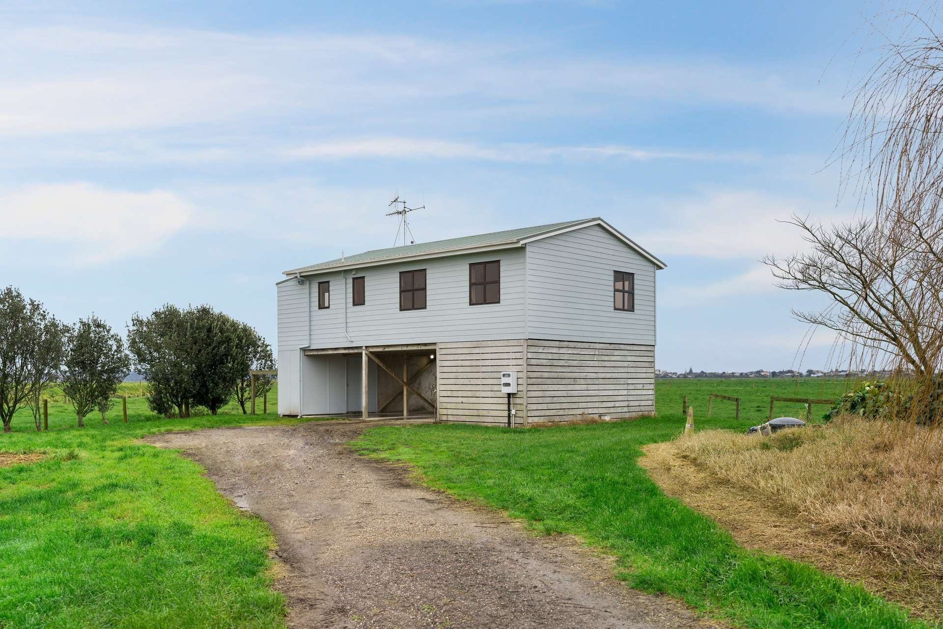 239 Pukehina Beach Road photo 5