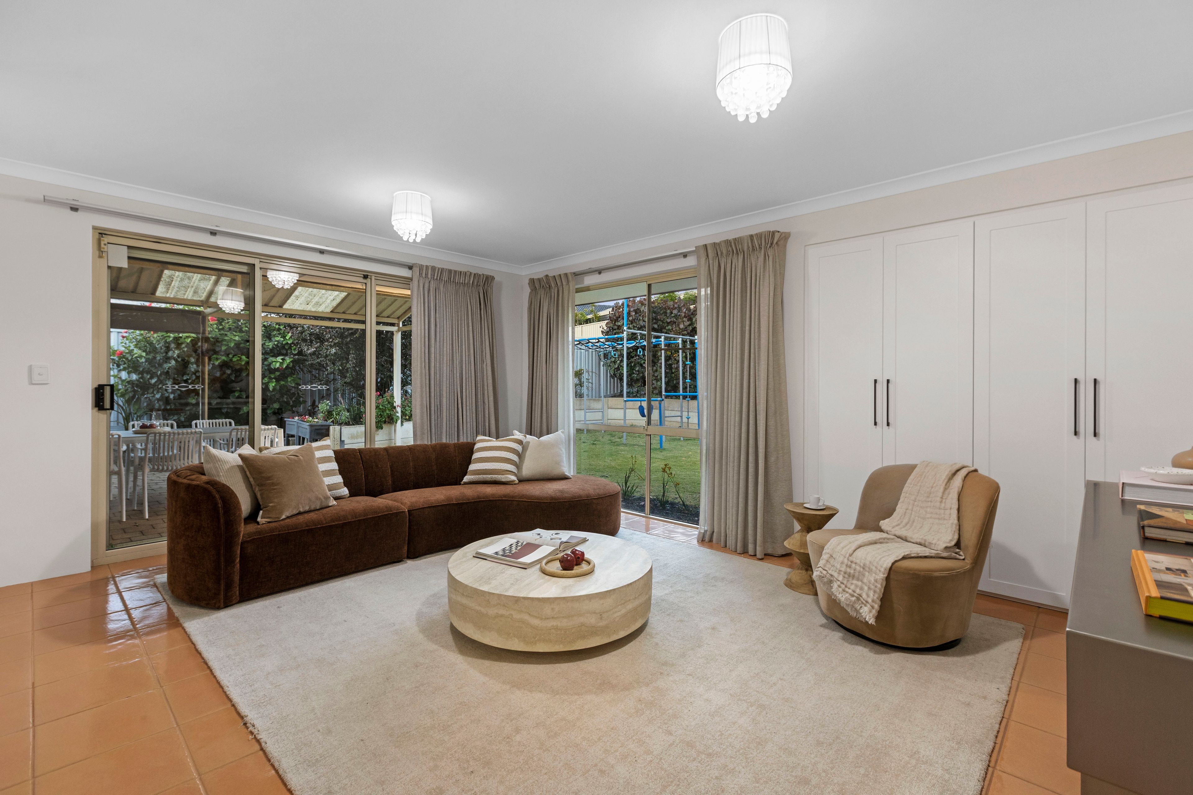 75 Wahroonga Way — photo 18 of 30