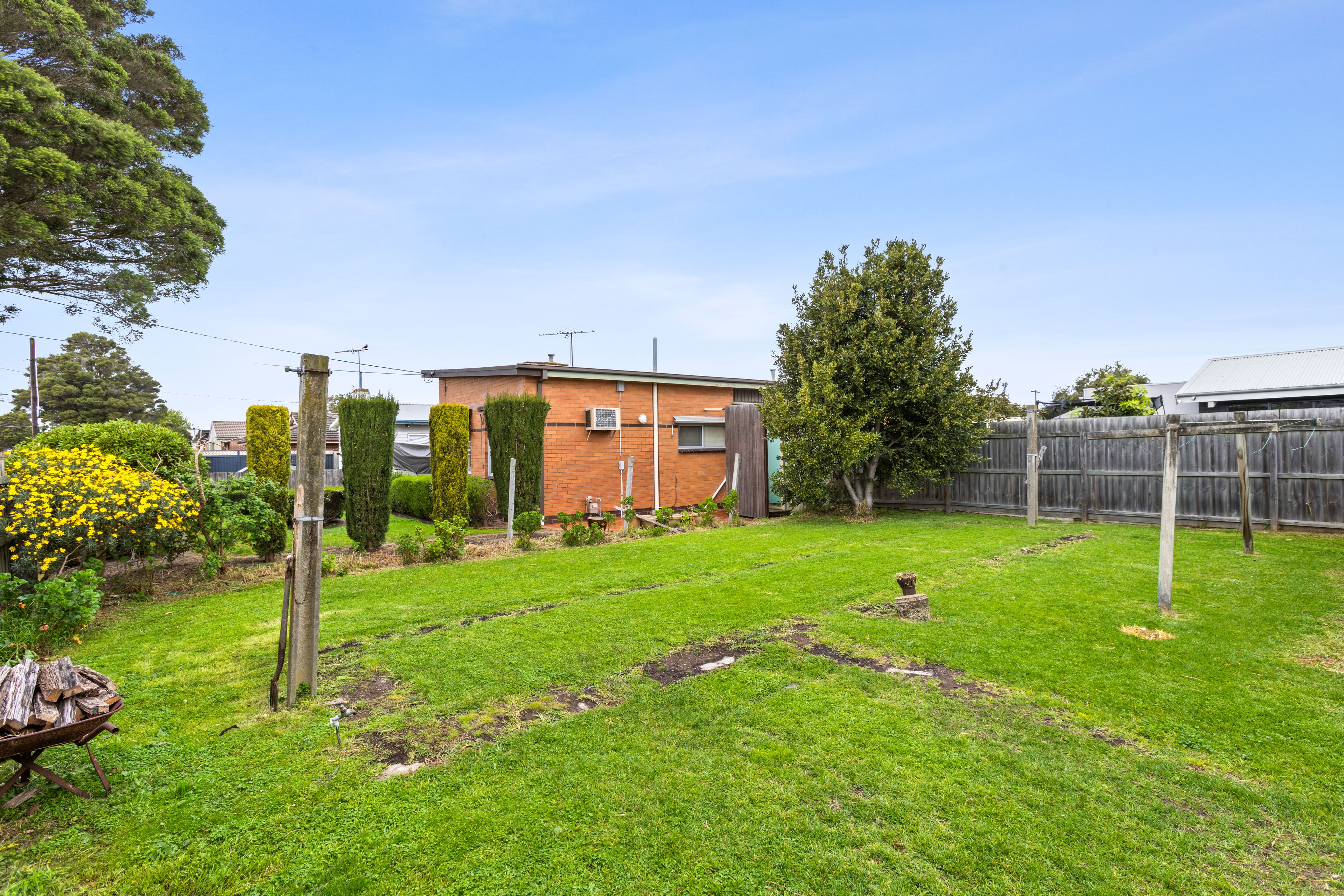 12 Wirksworth Street — photo 13 of 15