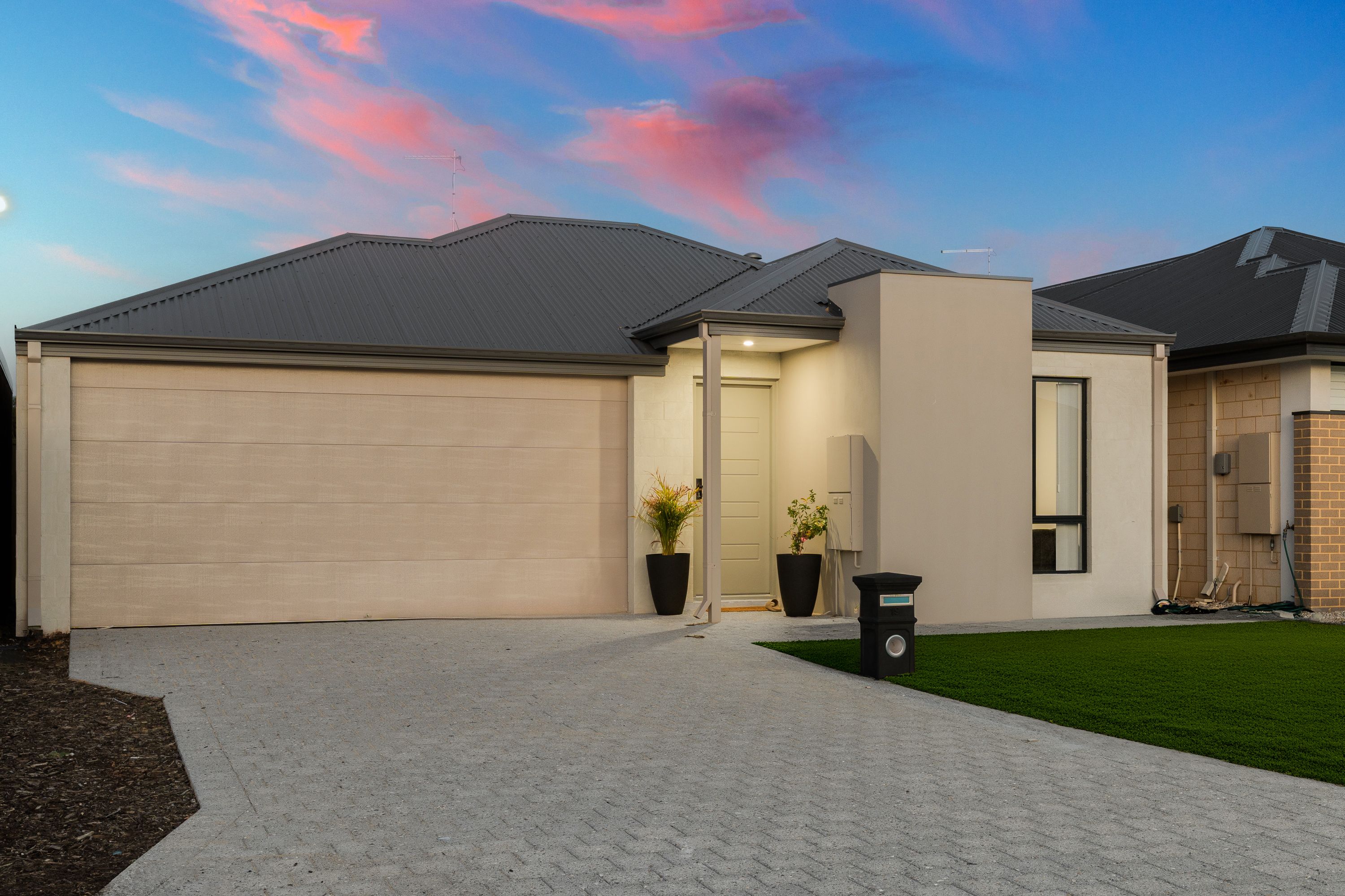 19 Palmerston Loop, Hilbert, WA 6112