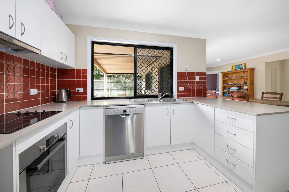 6 Hofmann Close, Oxley, QLD 4075