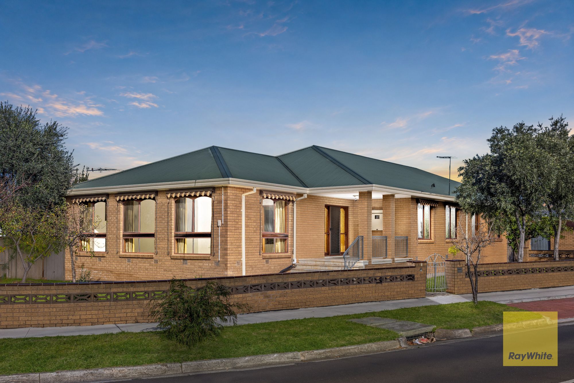 1 Willis Street — photo 4 of 25