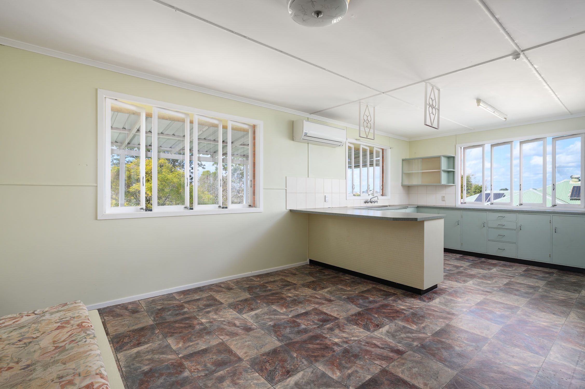 47 Lawrence Street — photo 8 of 26