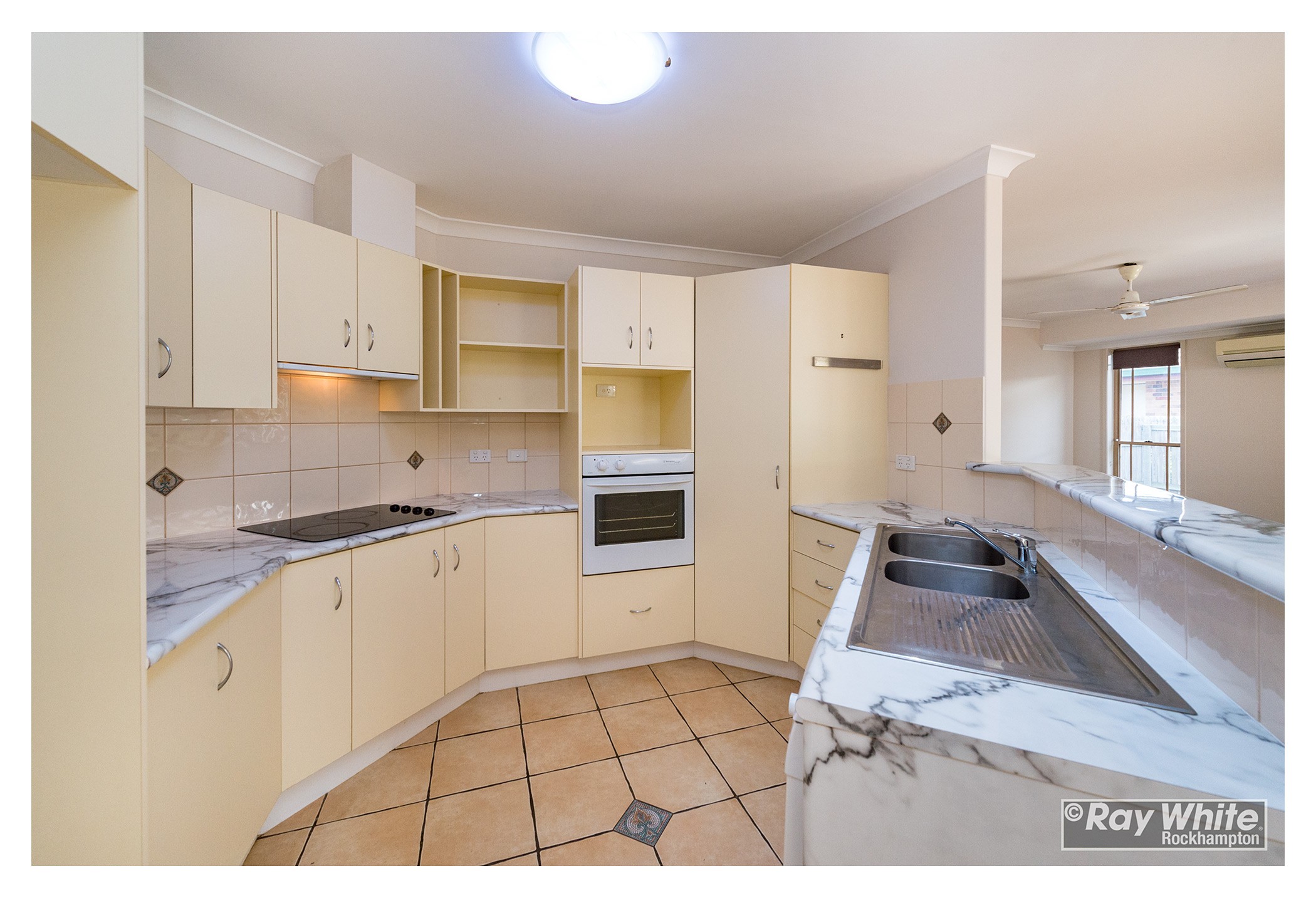 24 Anna Street, Norman Gardens, QLD 4701