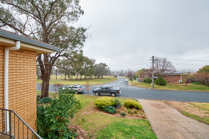 26 Patamba Street, Kooringal, NSW 2650