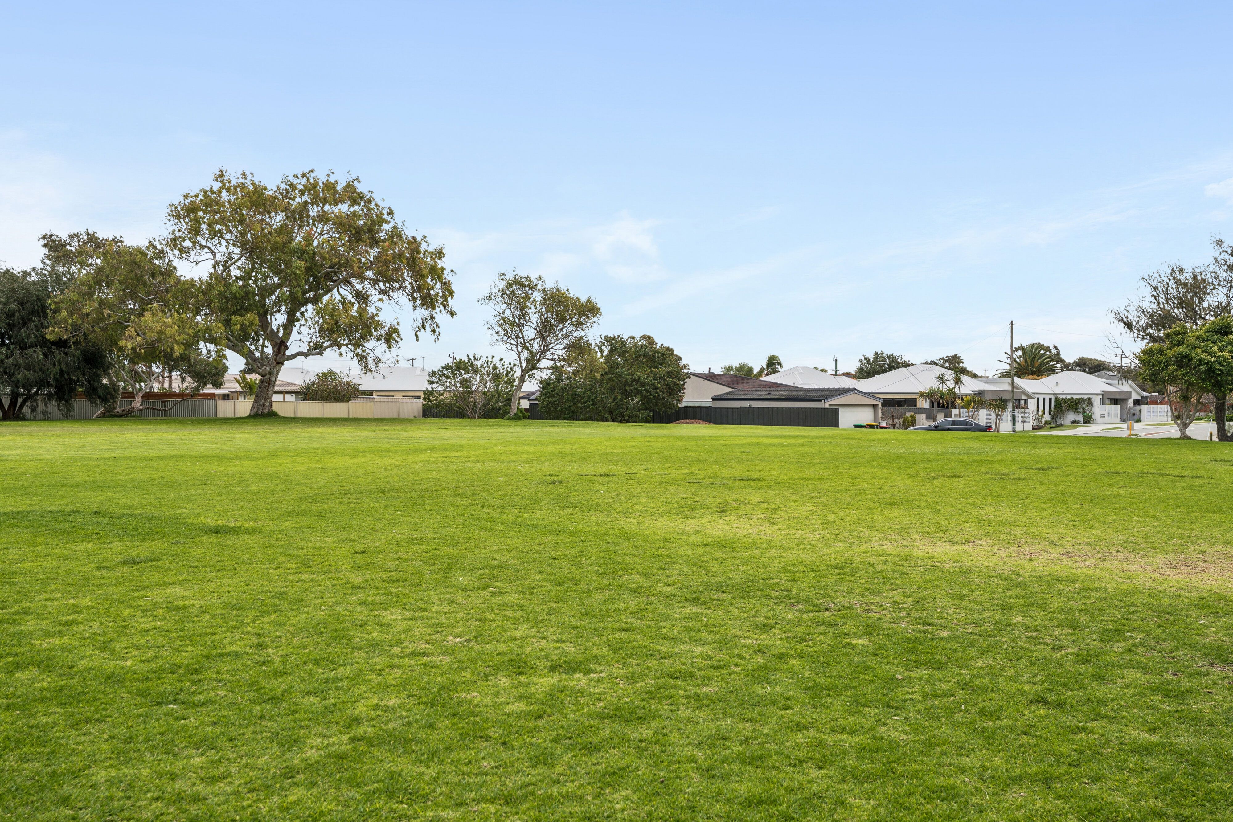 1/8 Koombana Way — photo 23 of 27