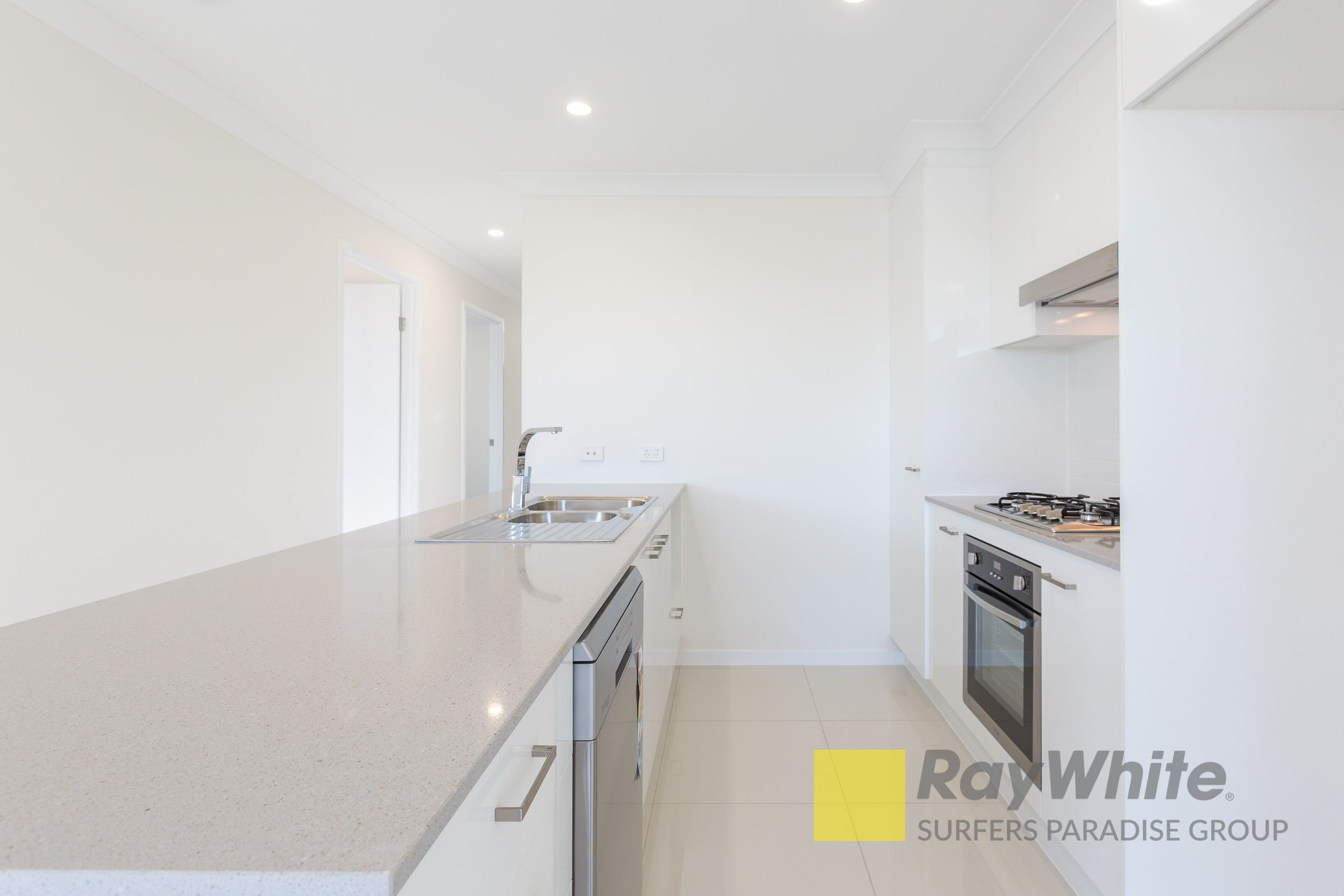 2/2 Howell Crescent, Pimpama, QLD 4209
