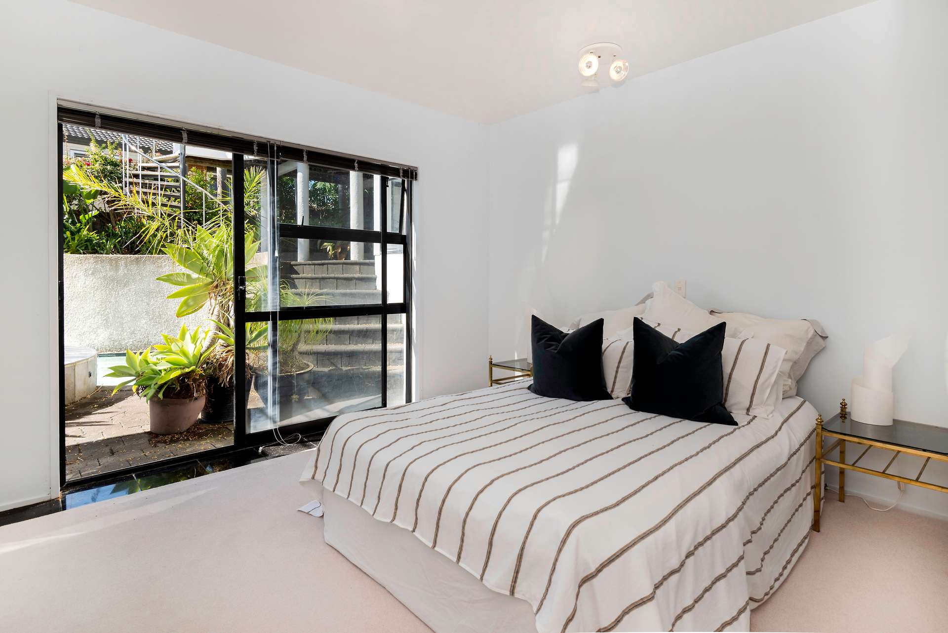 14 Eclipse Place photo 16