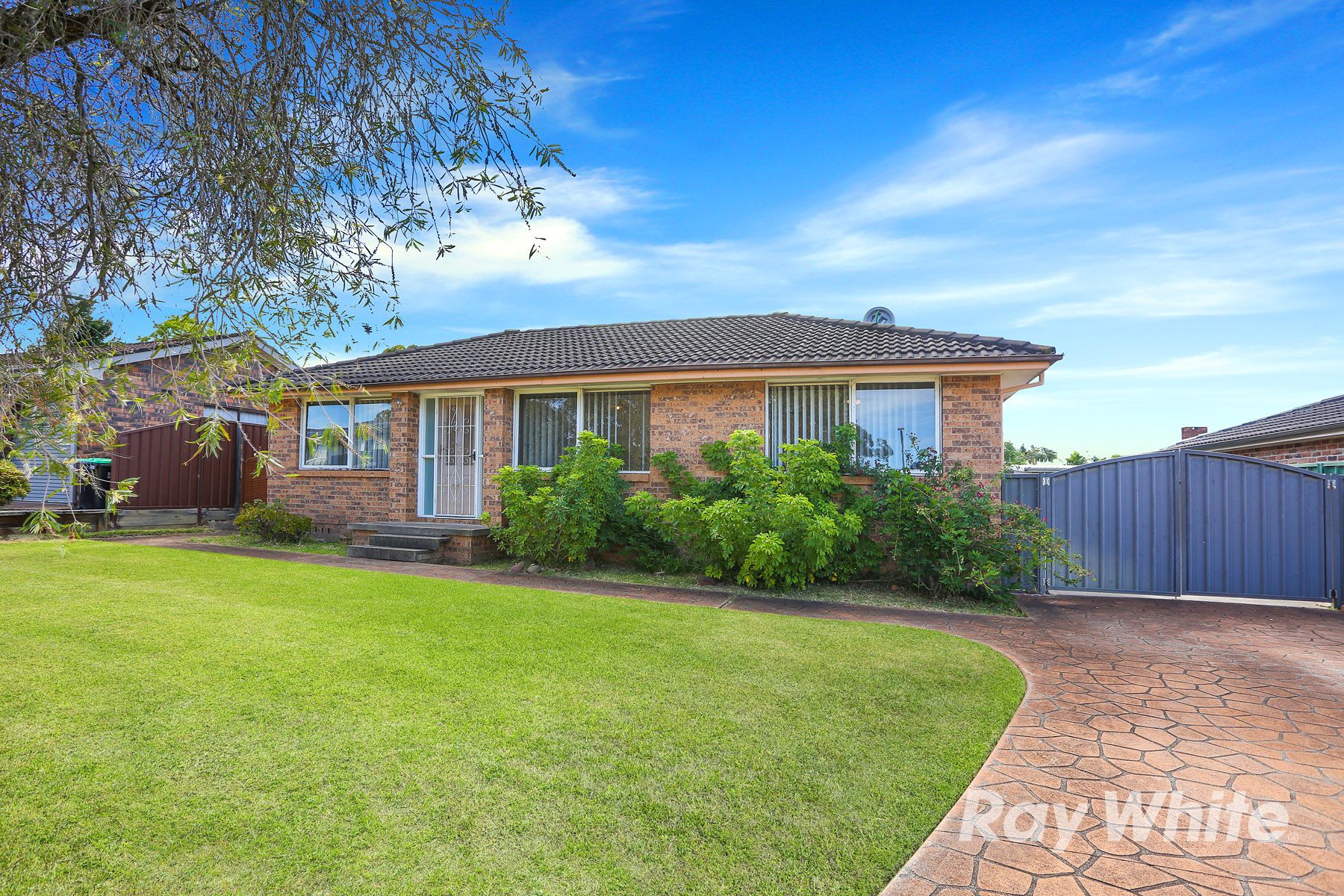 21 Windrush Circuit, St Clair NSW 2759